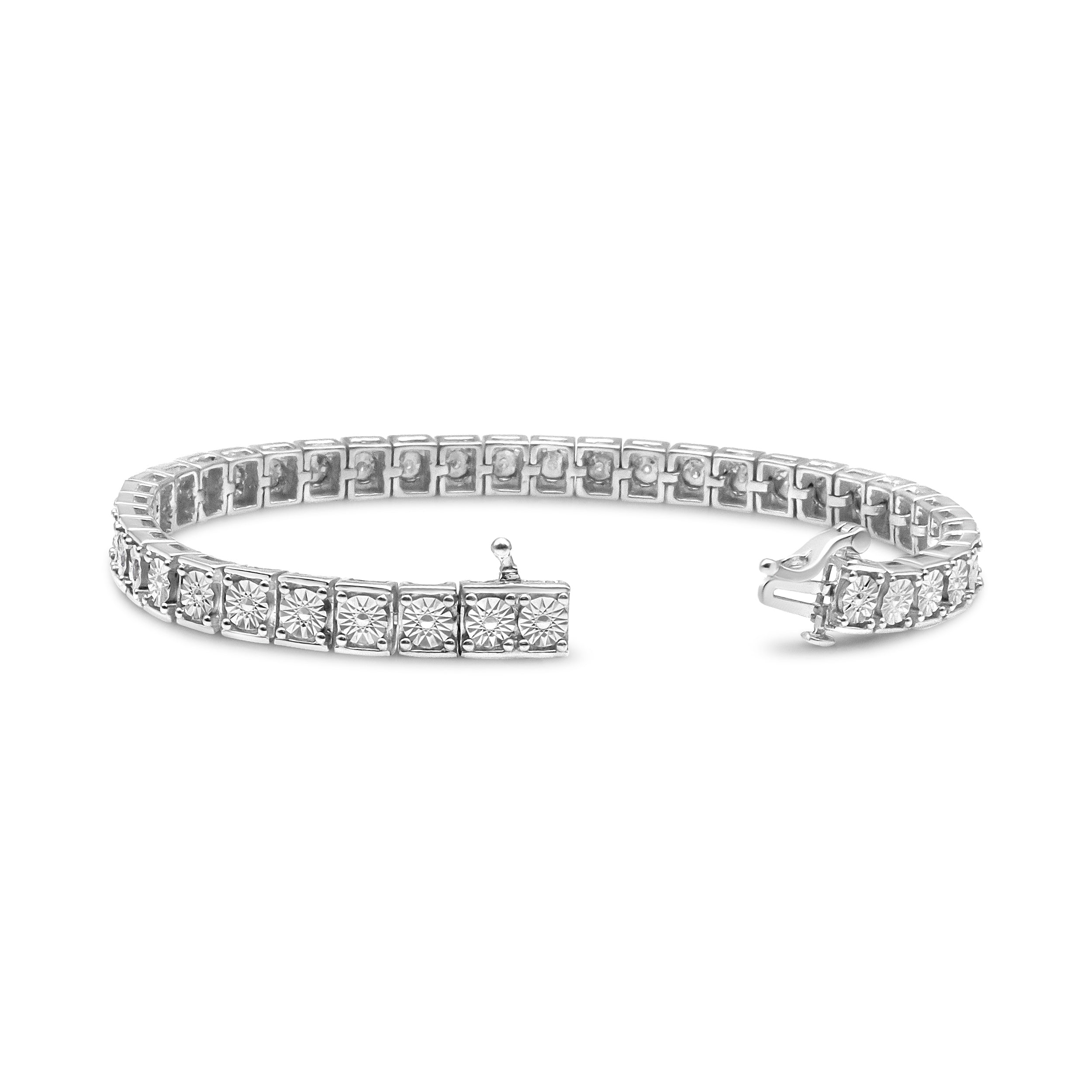 .925 Sterling Silver 1/4 Cttw Diamond Link Bracelet (I-J Color, I2-I3 Clarity) - Size 7.25" by Bids.com
