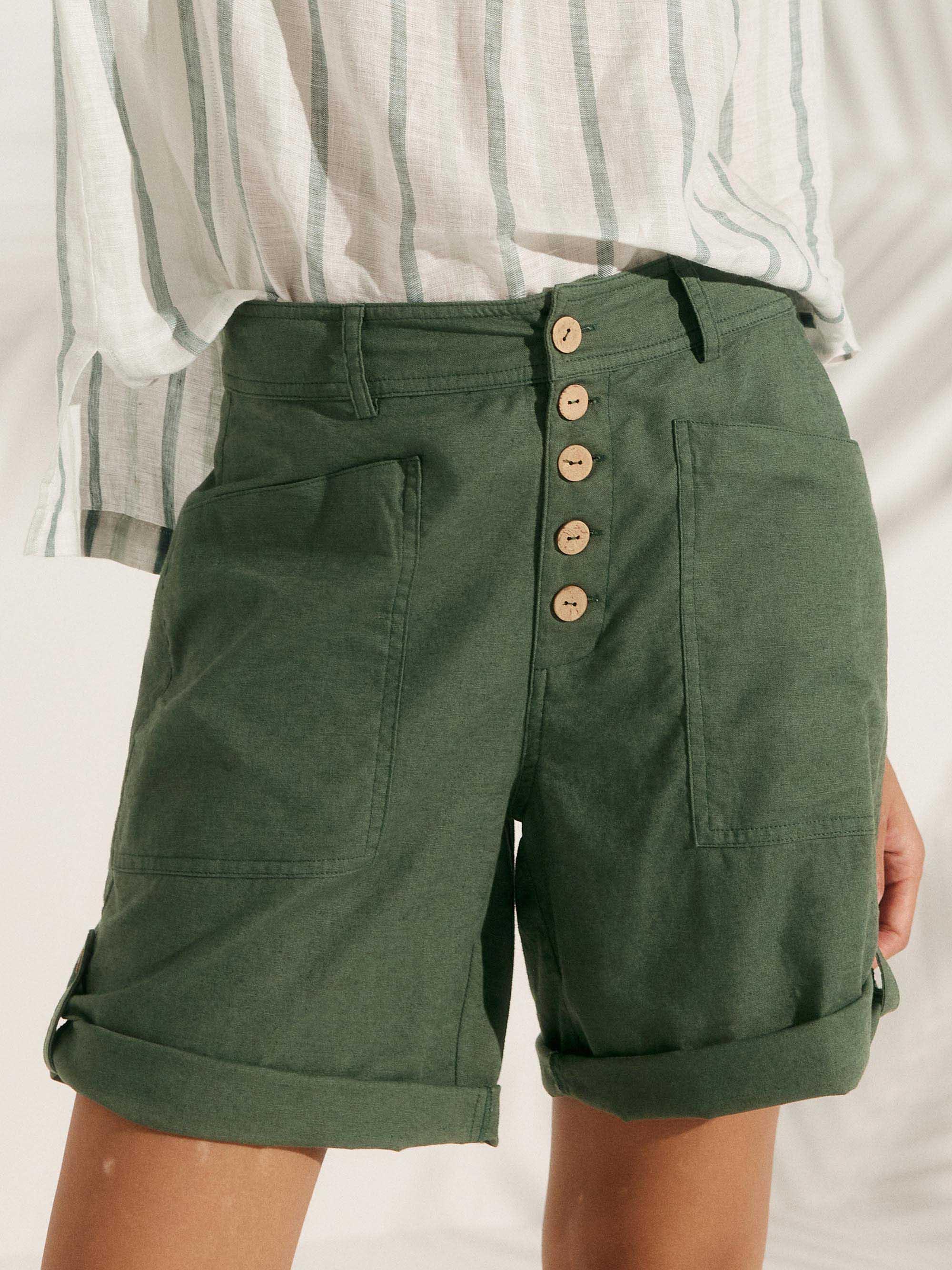 Linen Button-Fly Quarter Shorts LUCY by LINTICO