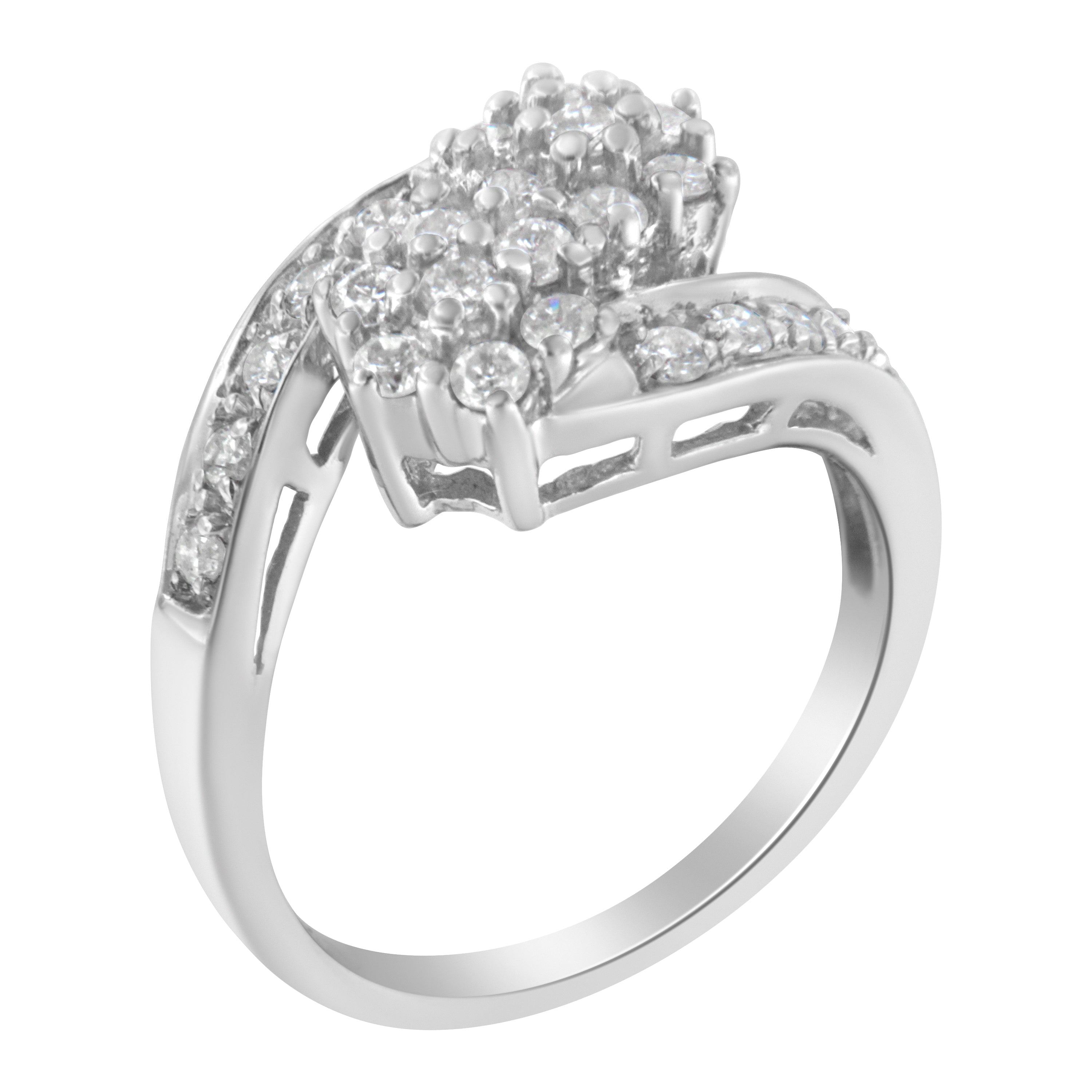 14KT White Gold Diamond Cluster Ring Band (7/8 cttw, H-I Color, I1-I2 Clarity) by Bids.com