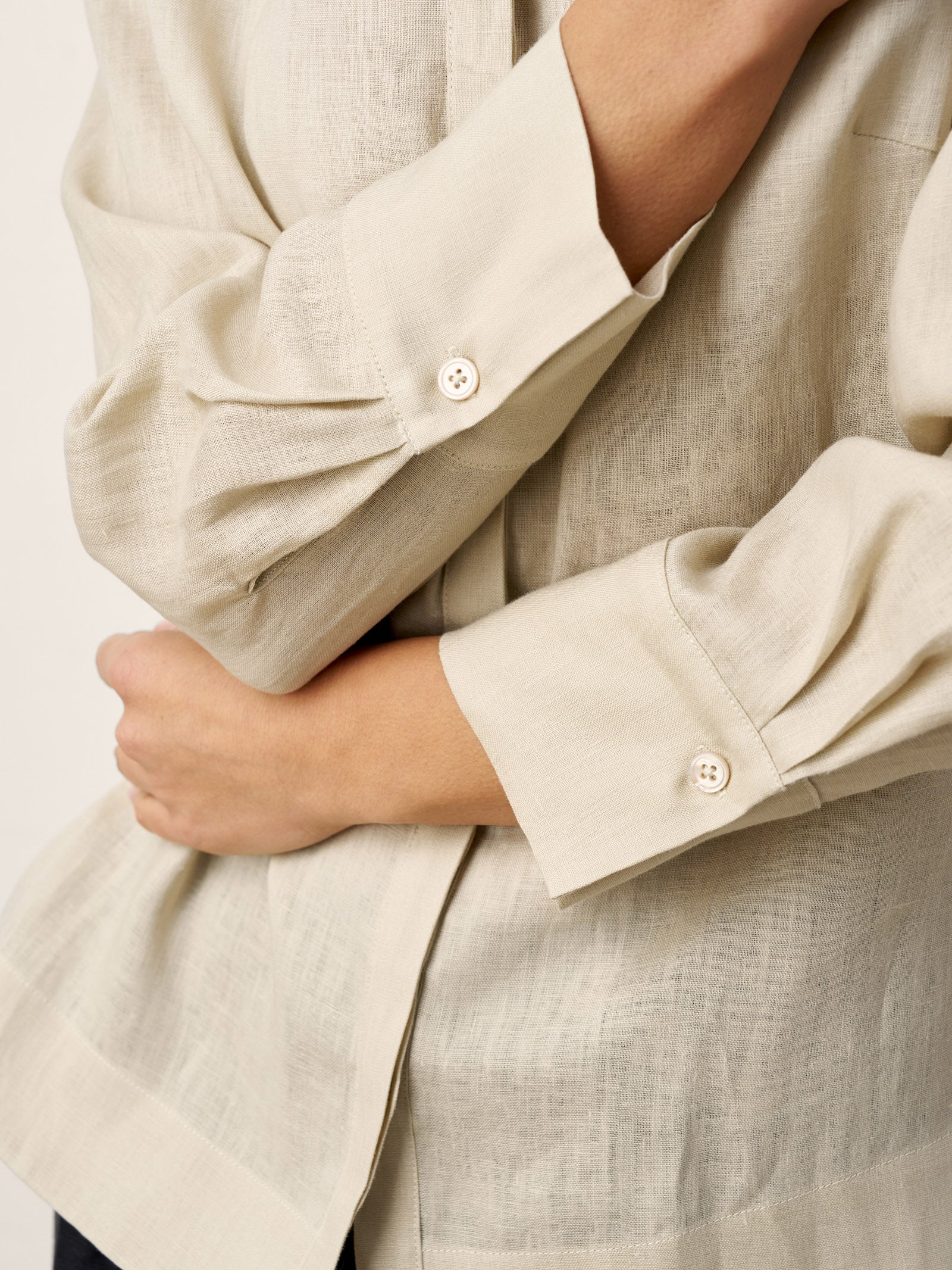 100% Linen Hidden Button Crew Neck Shirt INES