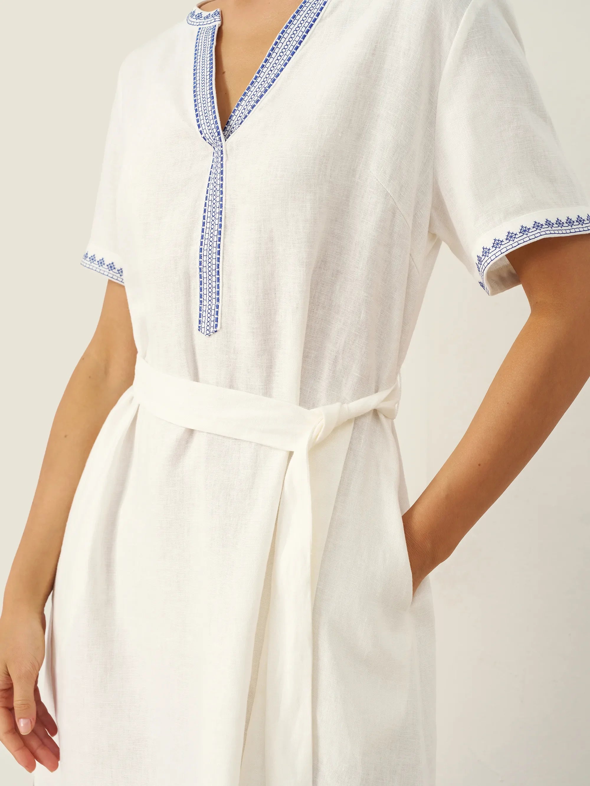 100% Linen Embroidered V-Neck Midi Dress with Belt FELLIS by LINTICO