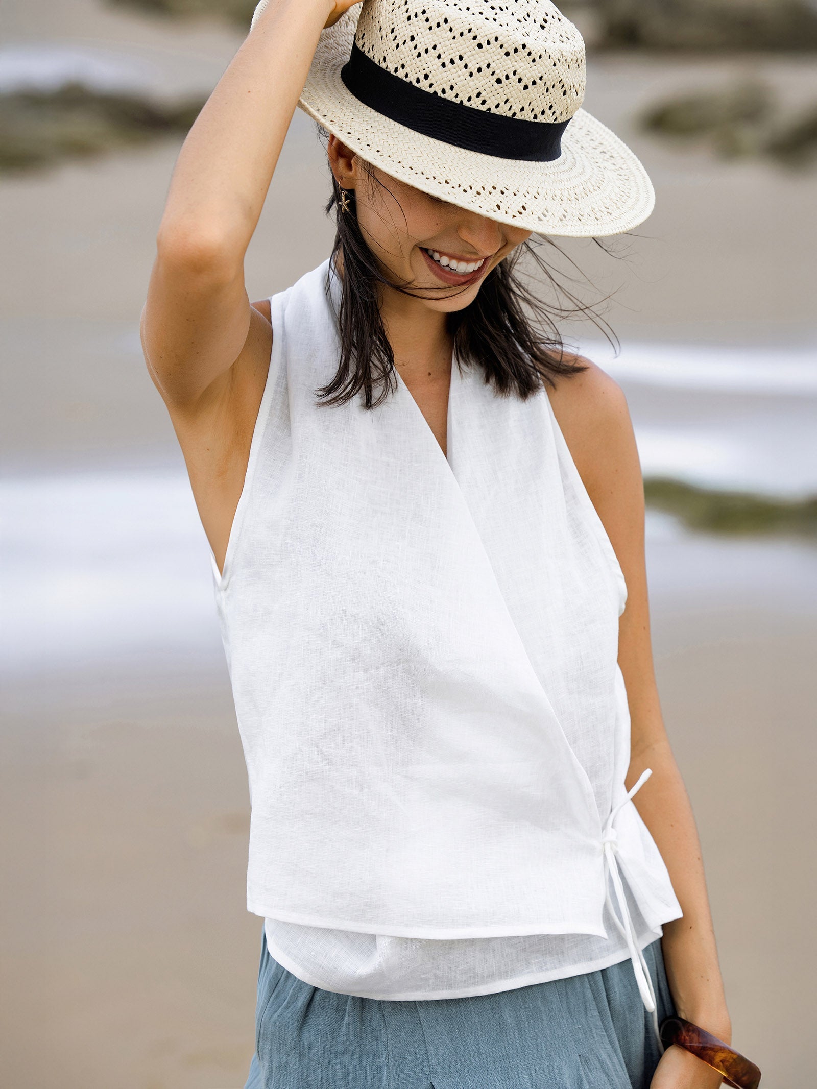 100% Linen Halter Neck Tie-Front Crop Top FAYE by LINTICO