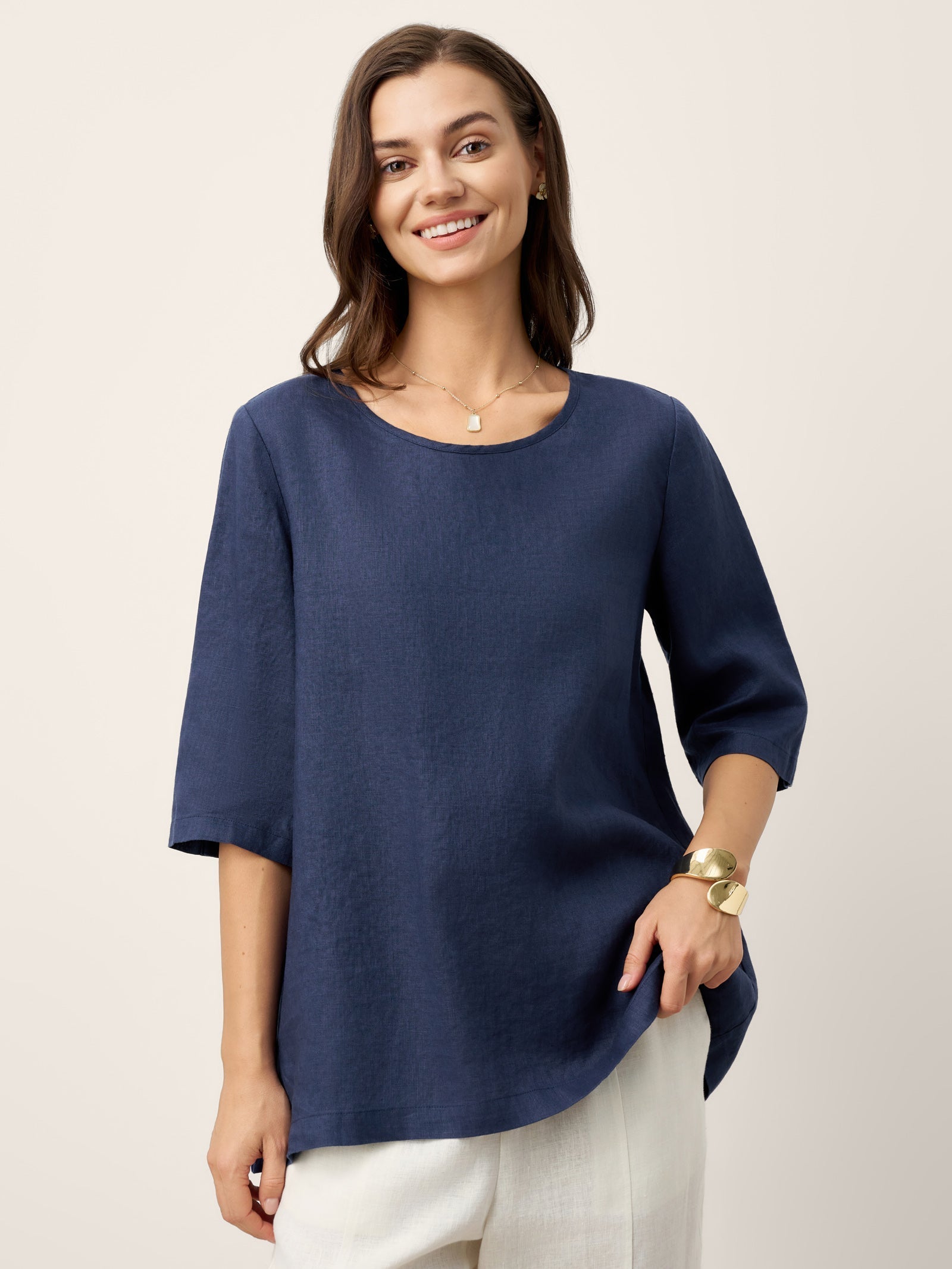 100% Linen Relaxed Back Button Top with Tab Sleeves SYLVANA DestGlow