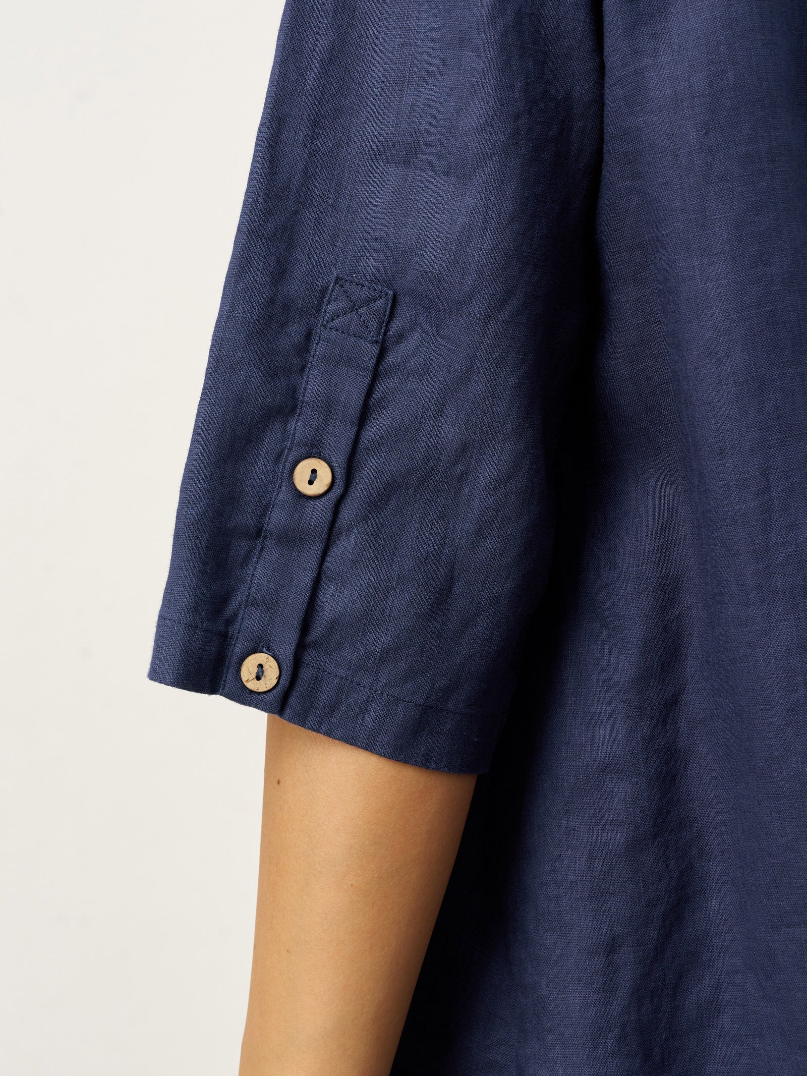 100% Linen Relaxed Back Button Top with Tab Sleeves SYLVANA DestGlow