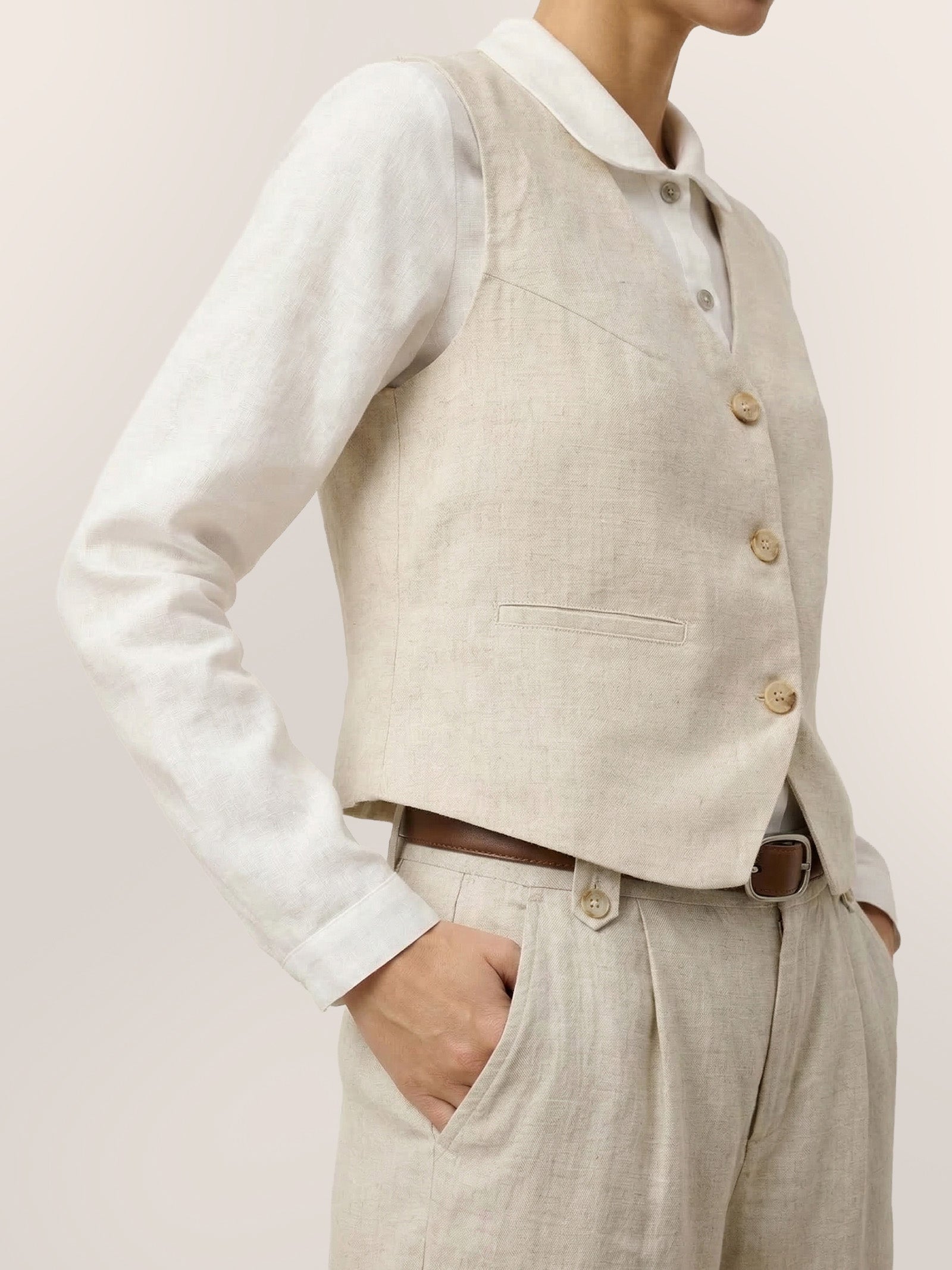 100% Linen V-Neck Buttoned Closure Vest DELIA by LINTICO