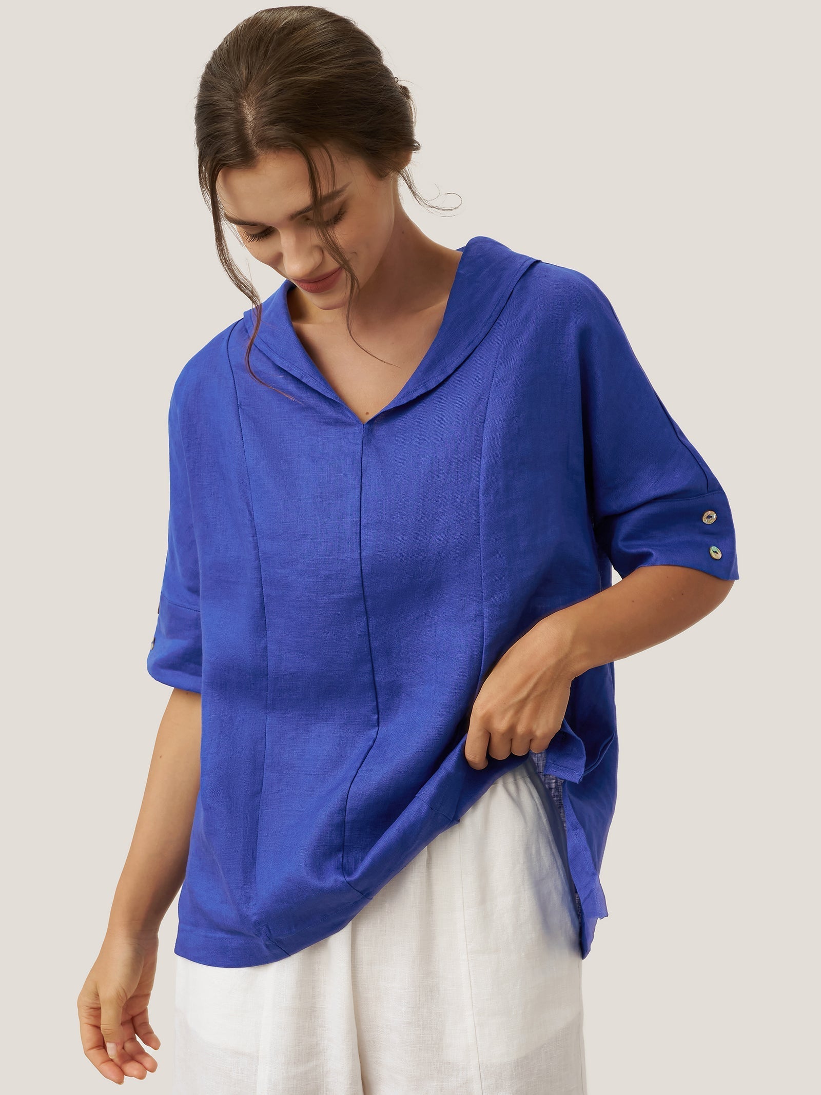 Linen V-Neck Short-Sleeve Shirt SIERRA DestGlow