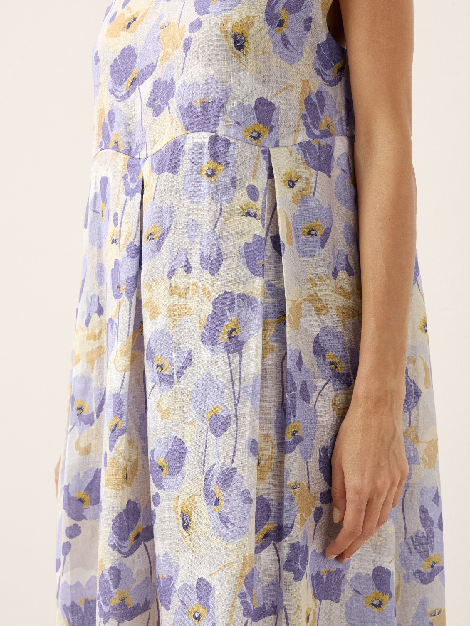 100% Linen Carnation Print Scalloped Waist Maxi Dress HARRIET DestGlow