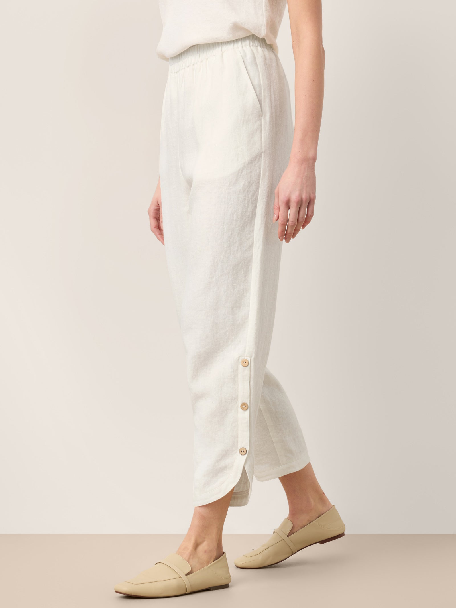 100% Linen Double Pleat Button Hem Pull-On Pants LINDSEY by LINTICO