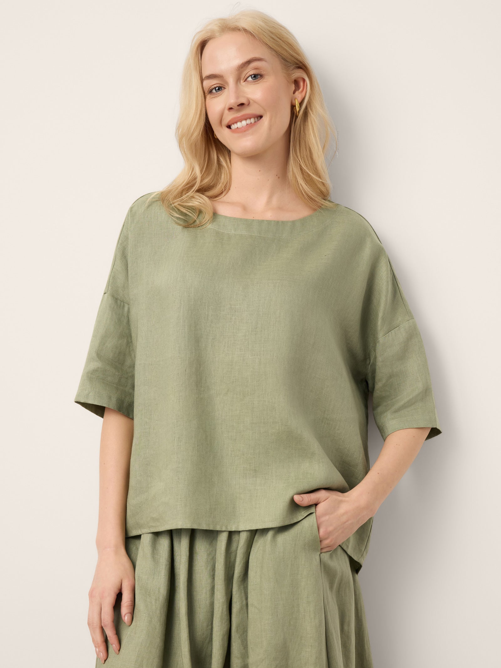 100% Linen Drop Shoulder Shirred Back High-Low Hem Top LINDSEY by LINTICO