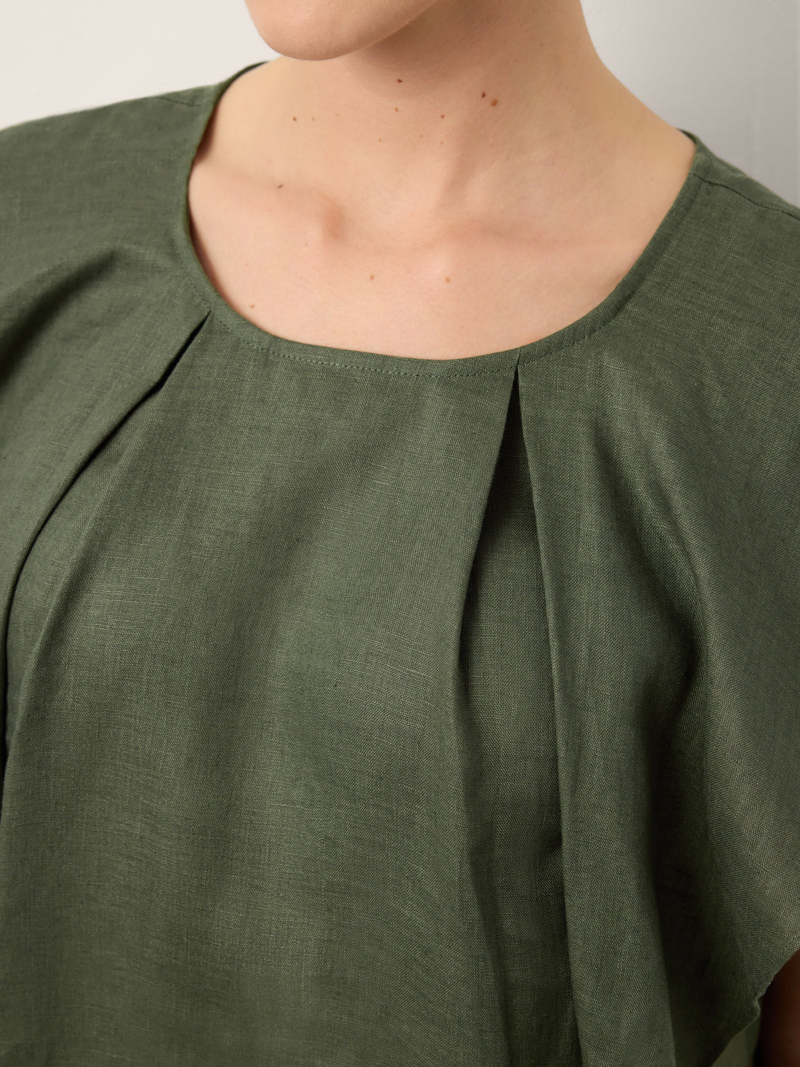 100% Linen Flutter Sleeve Sculpted Pleat Top DRUSILLA DestGlow
