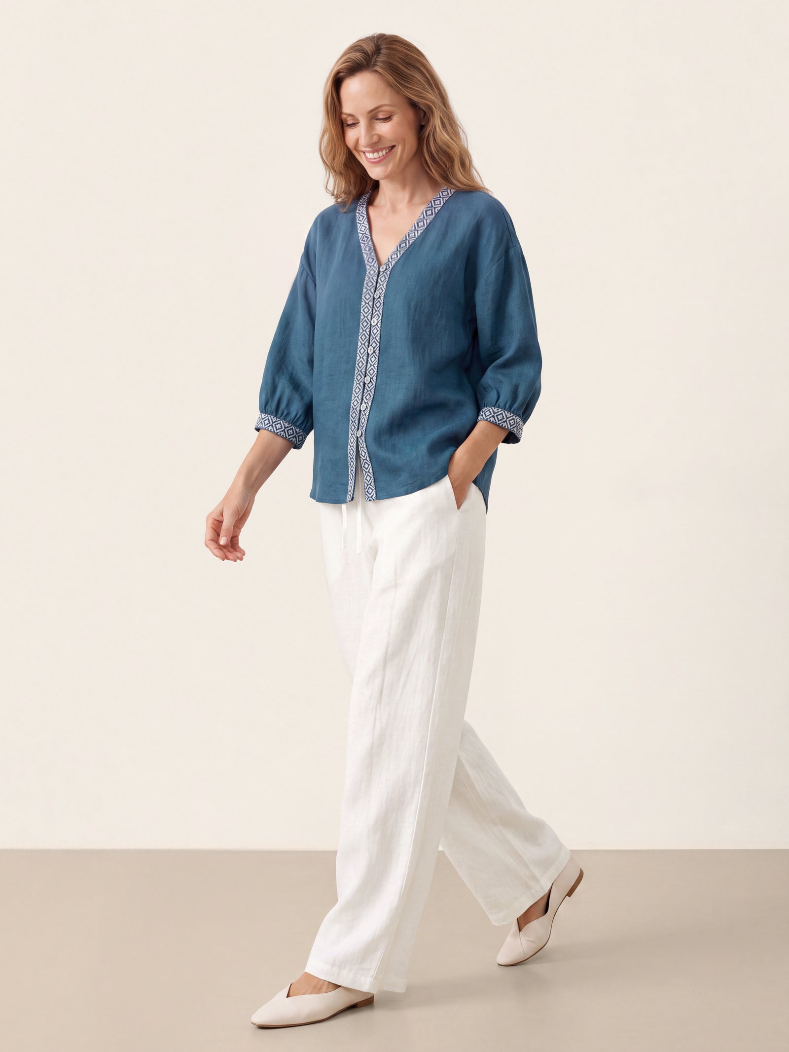 100% Linen Geometric Trim V-Neck Shirt SORAYA DestGlow