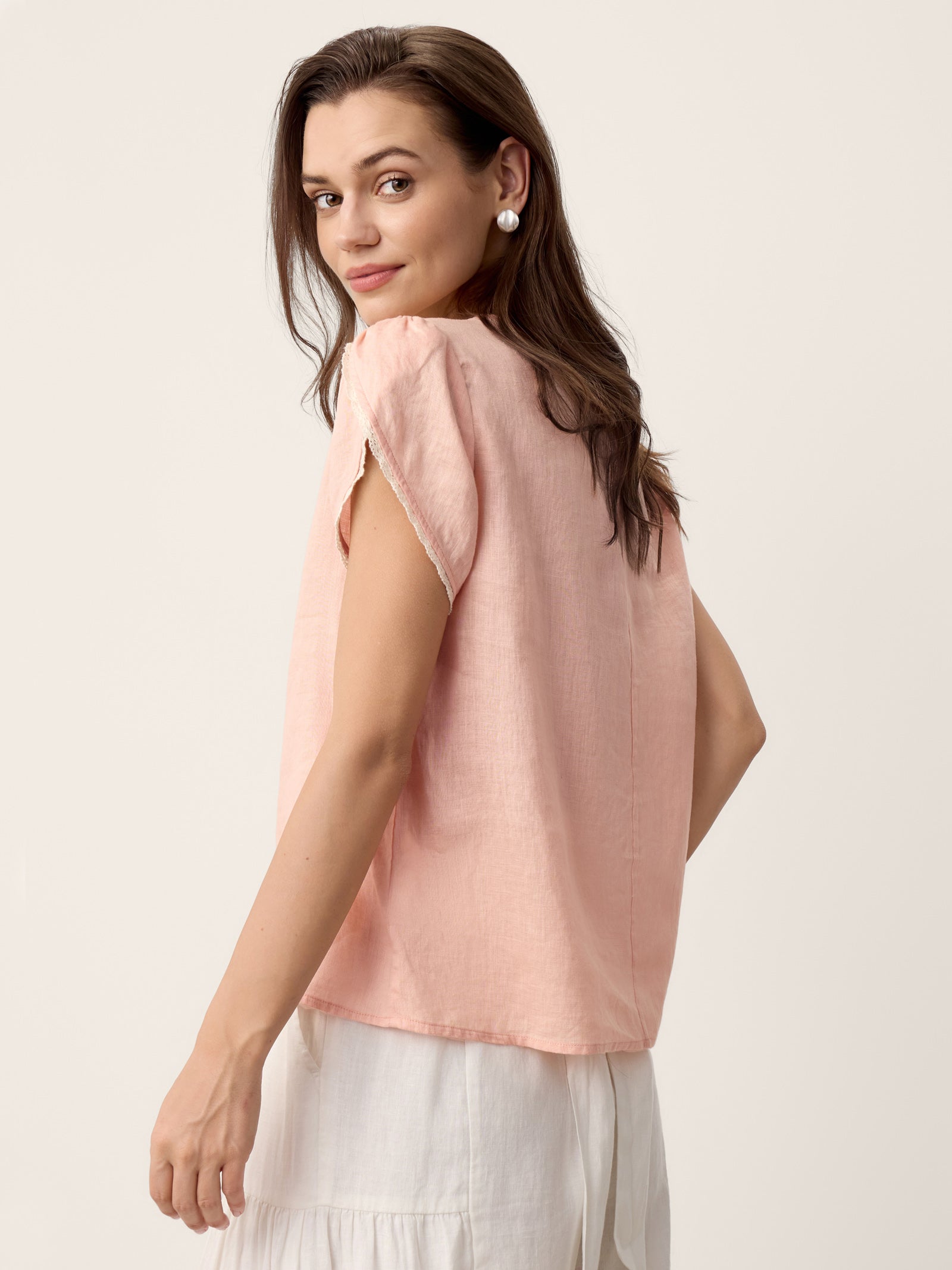 100% Linen Lace-Trim Puff-Sleeve Top NIA by LINTICO