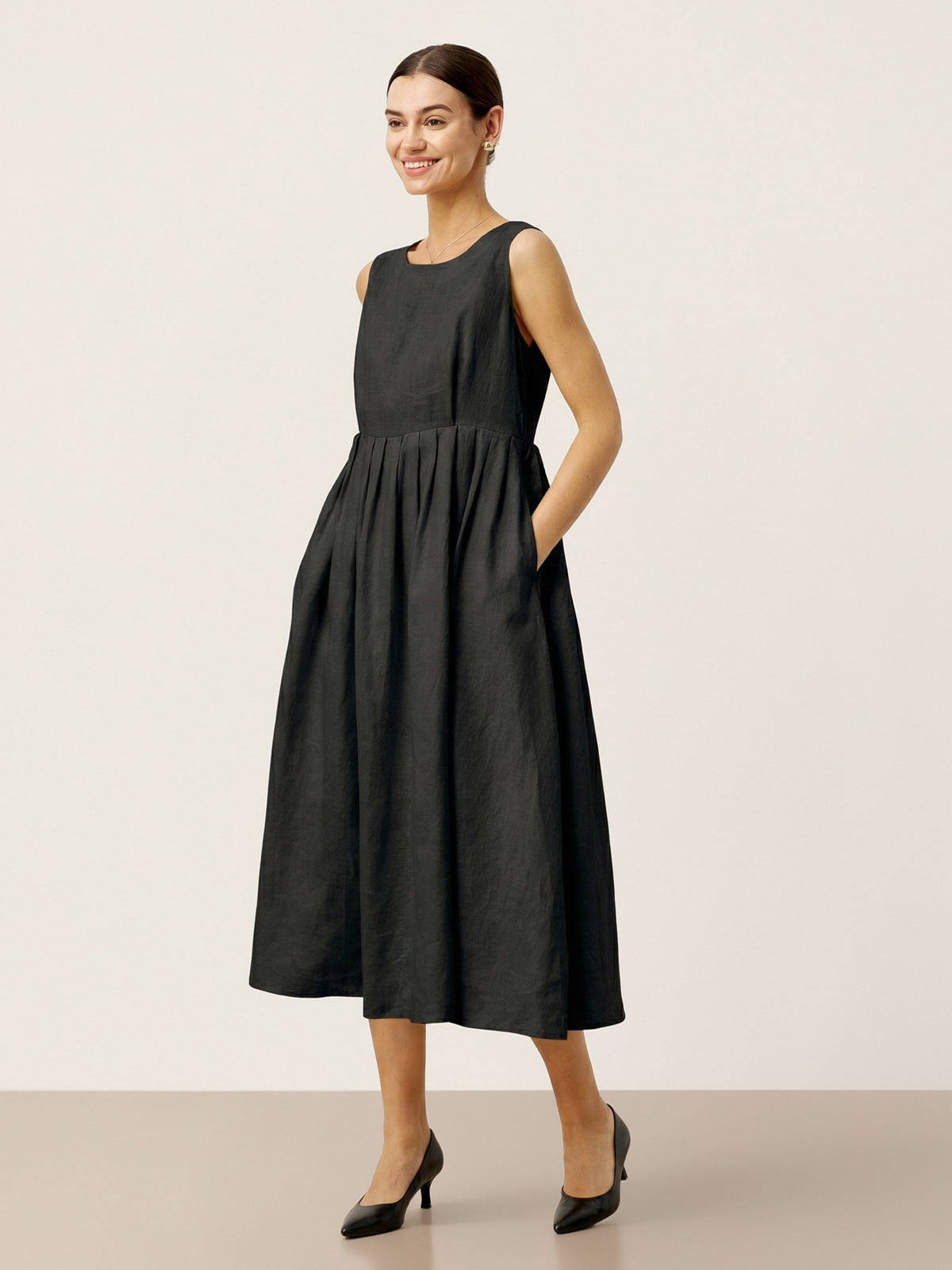 100% Linen Sleeveless Crew Neck Waist Pleated Maxi Dress SELENE by LINTICO