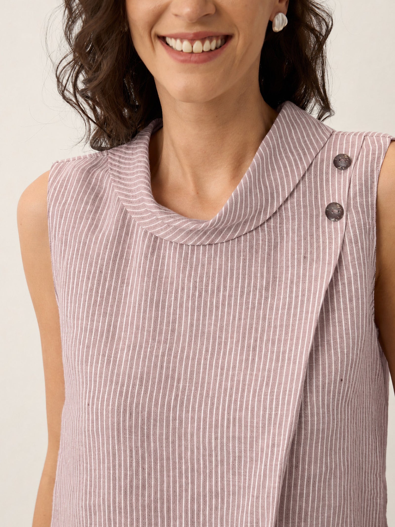 100% Linen Striped Diagonal Pleat Mock Neck Top ESTHER DestGlow