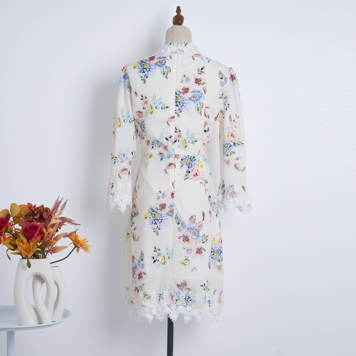 Spring Summer Heavy Industry Stitching Lace Single Breasted Stand Collar Horn Sleeve Printed Dress Short by Ragazza