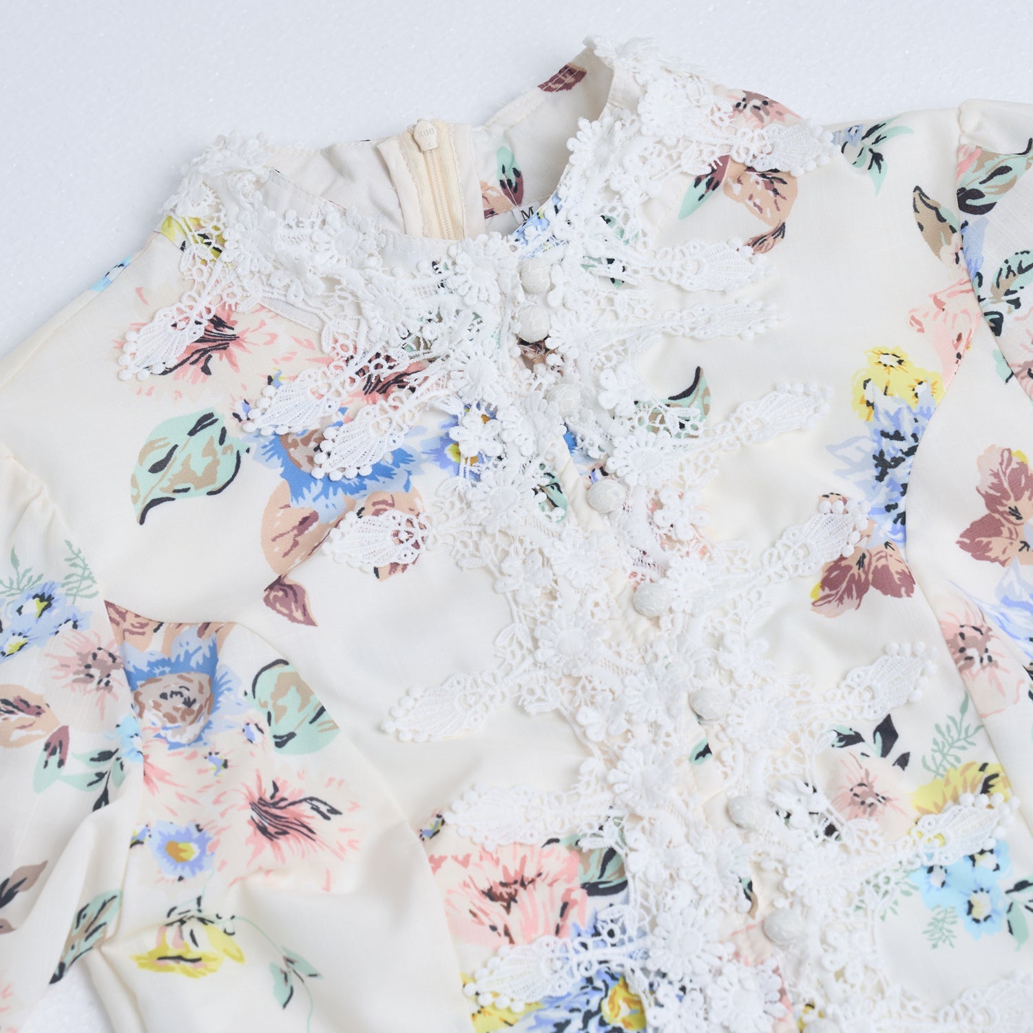 Spring Summer Heavy Industry Stitching Lace Single Breasted Stand Collar Horn Sleeve Printed Dress Short by Ragazza