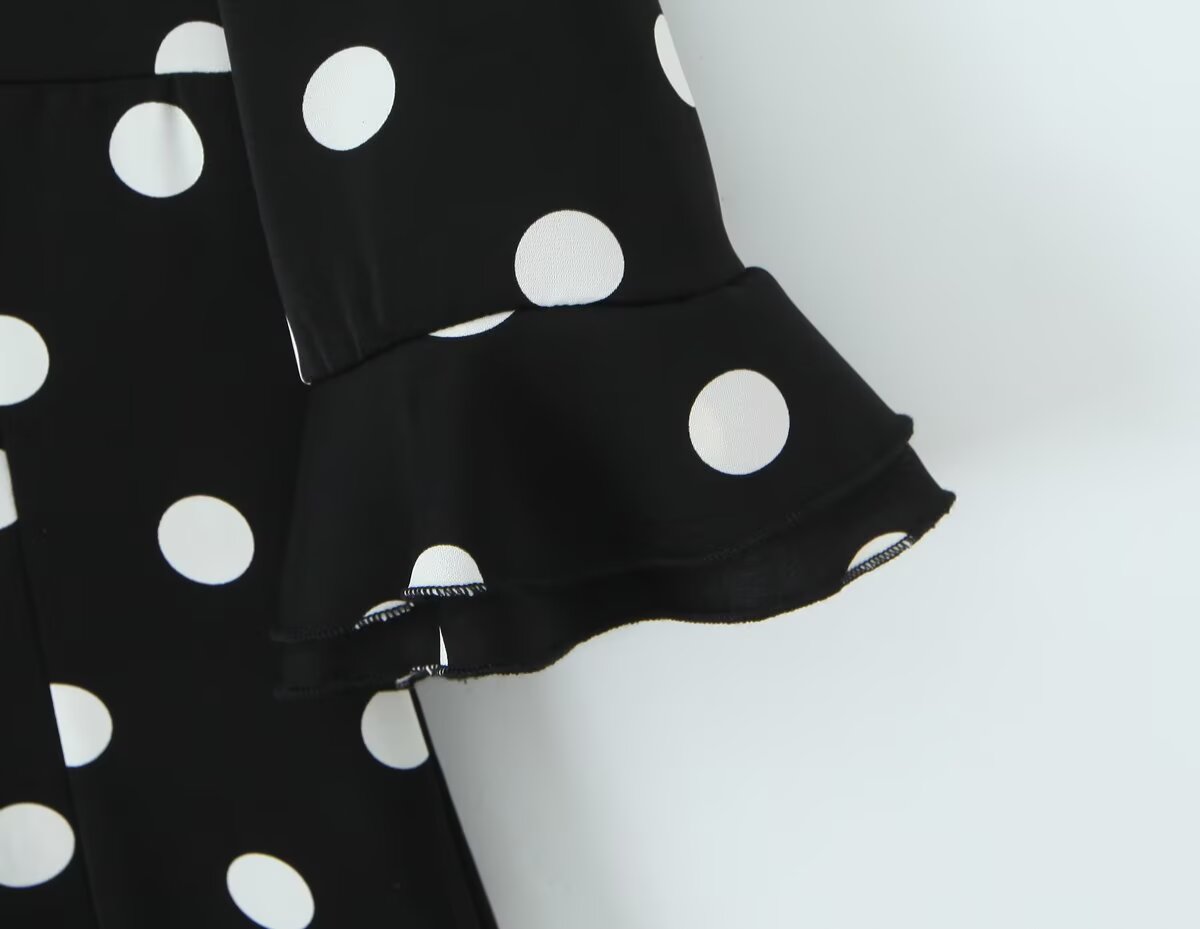 French Retro Dots Dress Women Holiday V neck Slim-Fit Flared Sleeves Slimming A line Dress by Ragazza