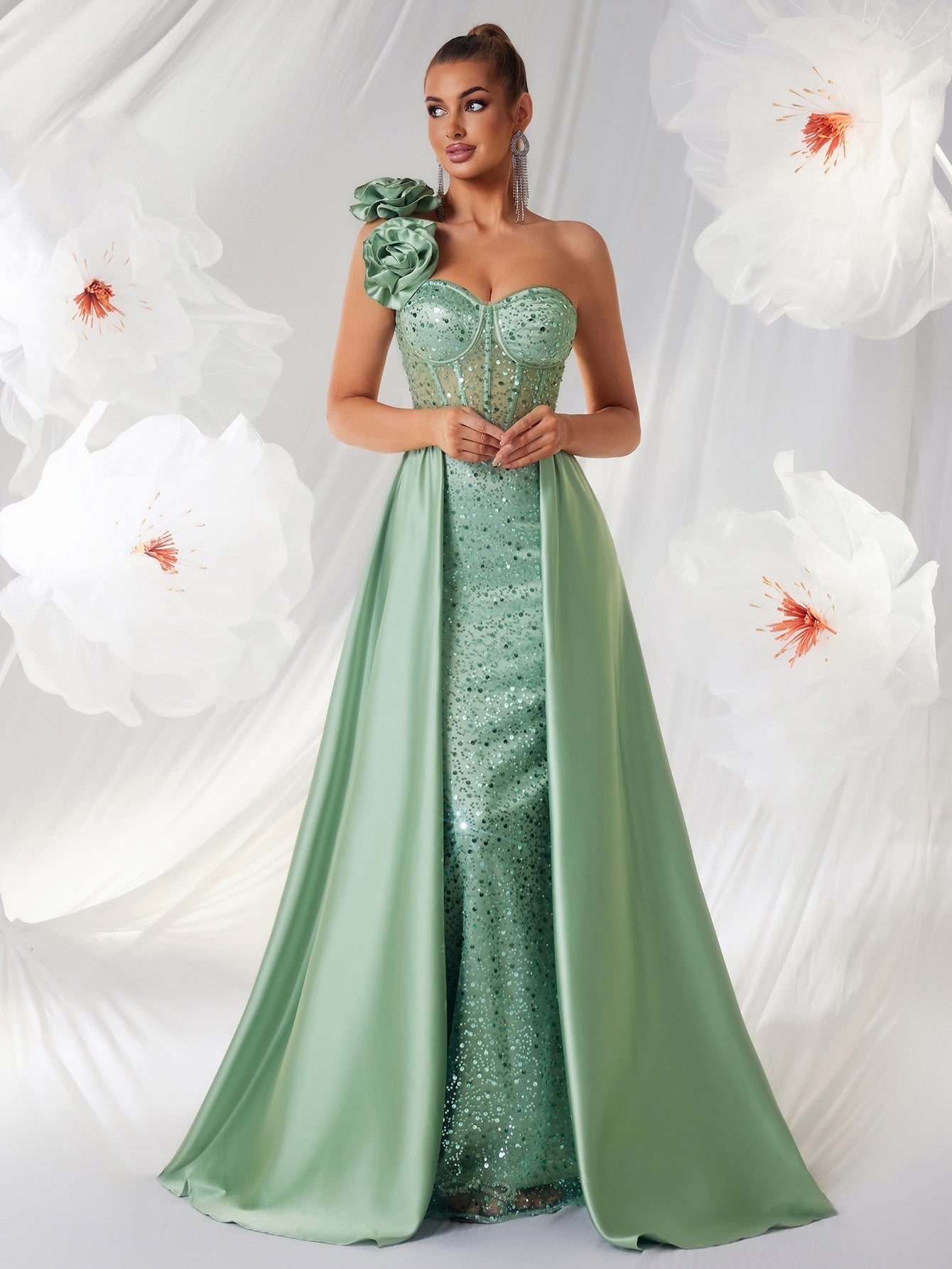 Socialite Elegant Green Tube Top One Shoulder Evening Dress Three Dimensional Floral Decorative Sequ Waist Controlled Large Hem Dress DestGlow