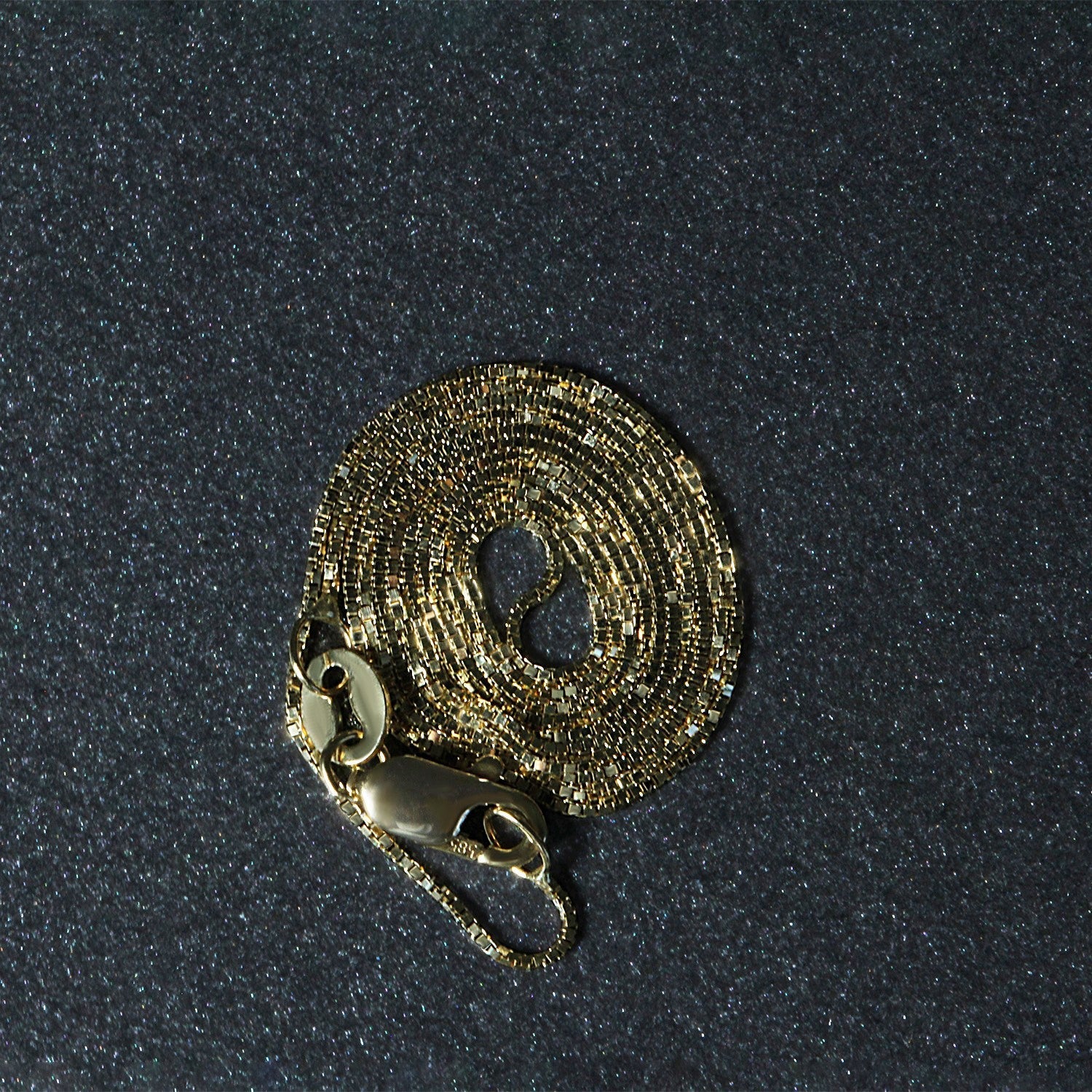 14k Yellow Gold Classic Box Chain 0.6mm by Bids.com