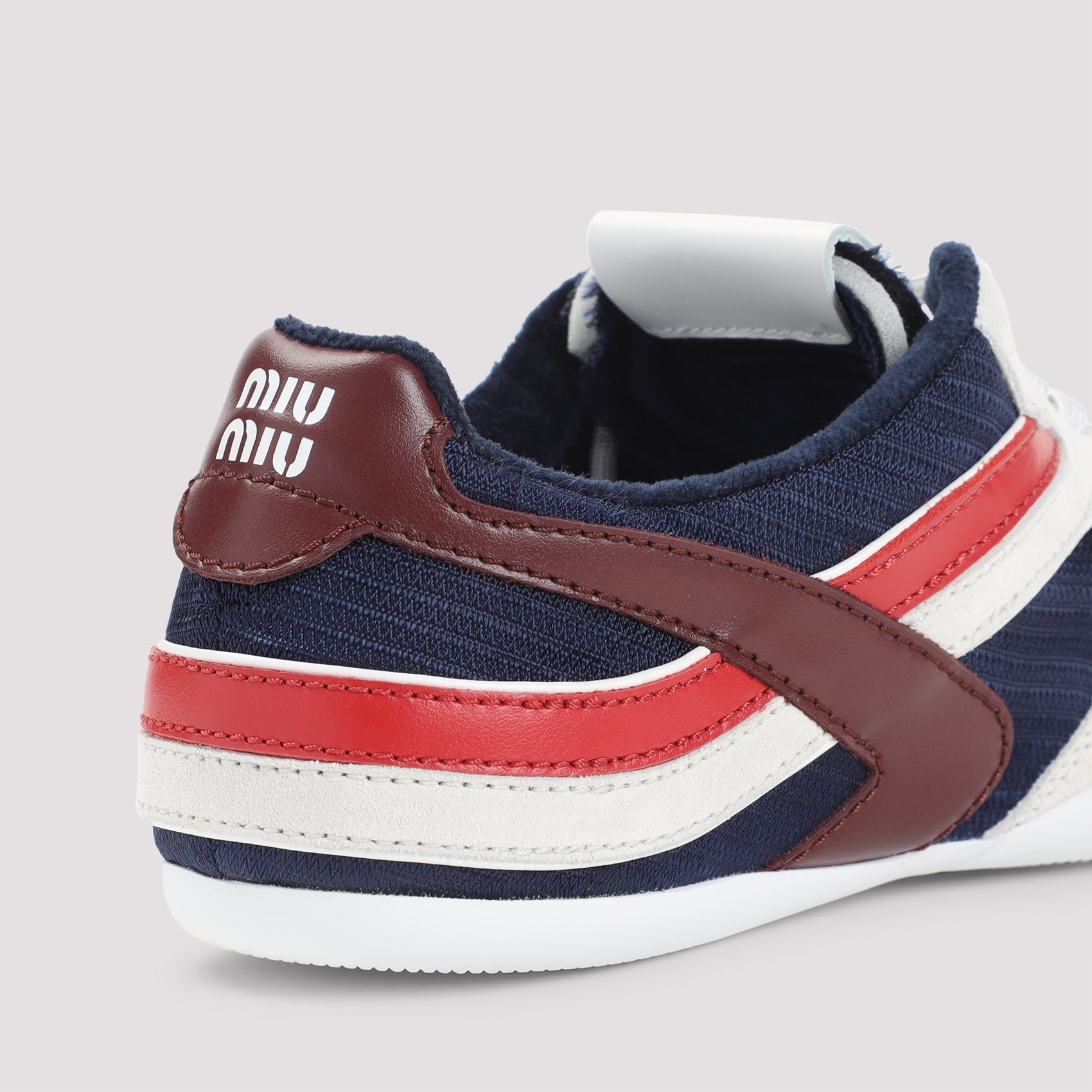 Sneakers Women by Luosophy