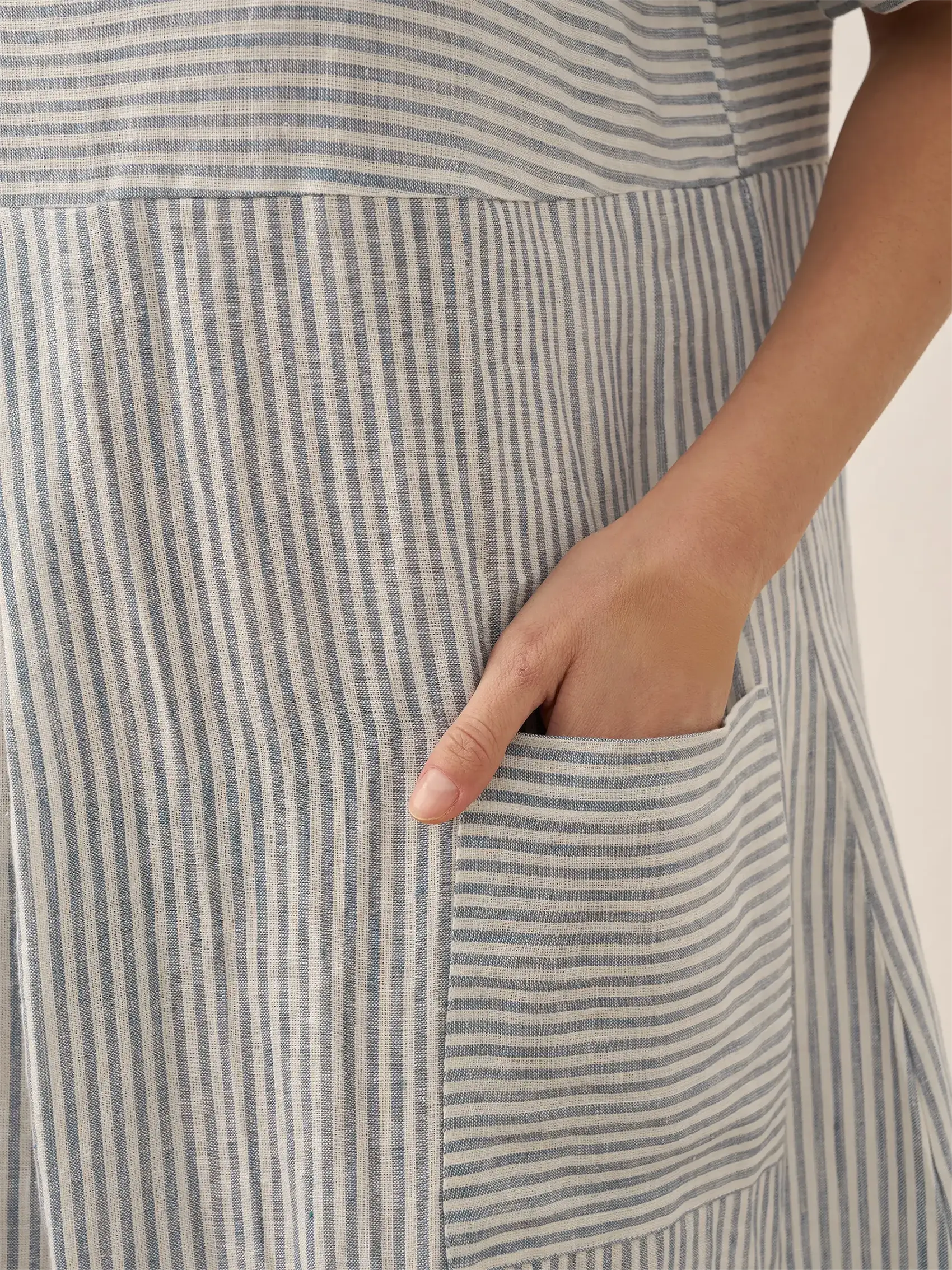100% Linen Pinstripe Paneled Short-Sleeved Dress MORGAN by LINTICO