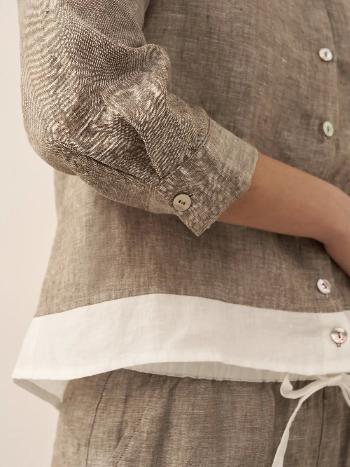 100% Linen Buttoned Closure Color-Blocked Shirt JANICE DestGlow