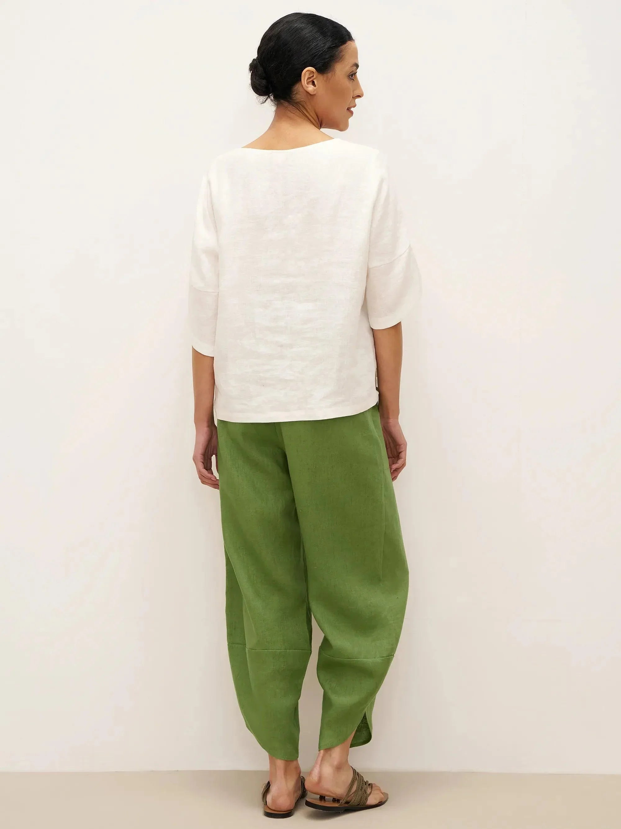 100% Linen Petal-Hem Trousers with Elastic Waist LIV by LINTICO
