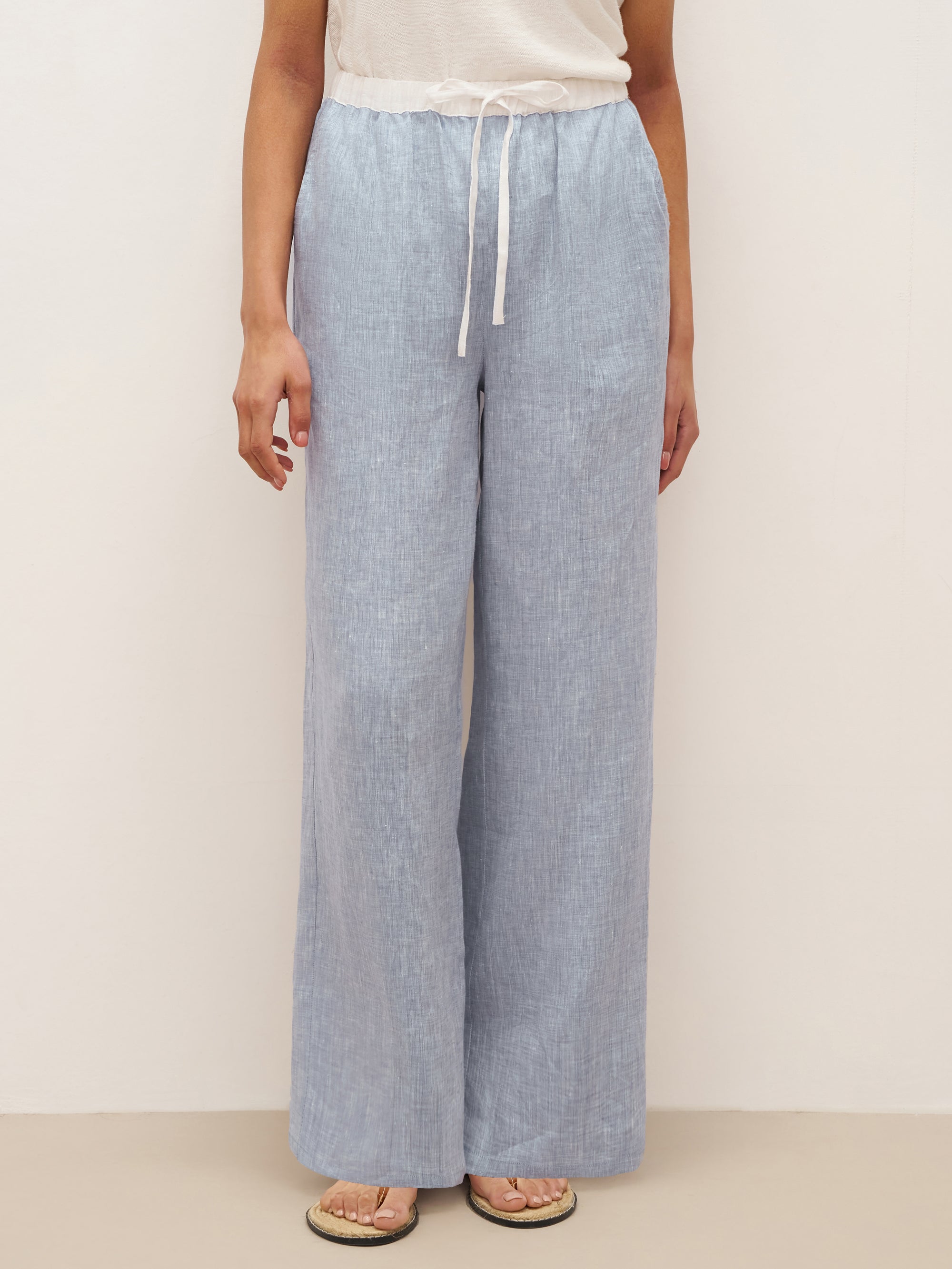 100% Linen Elastic Waist Straight-Leg Trousers JOURDAN by LINTICO