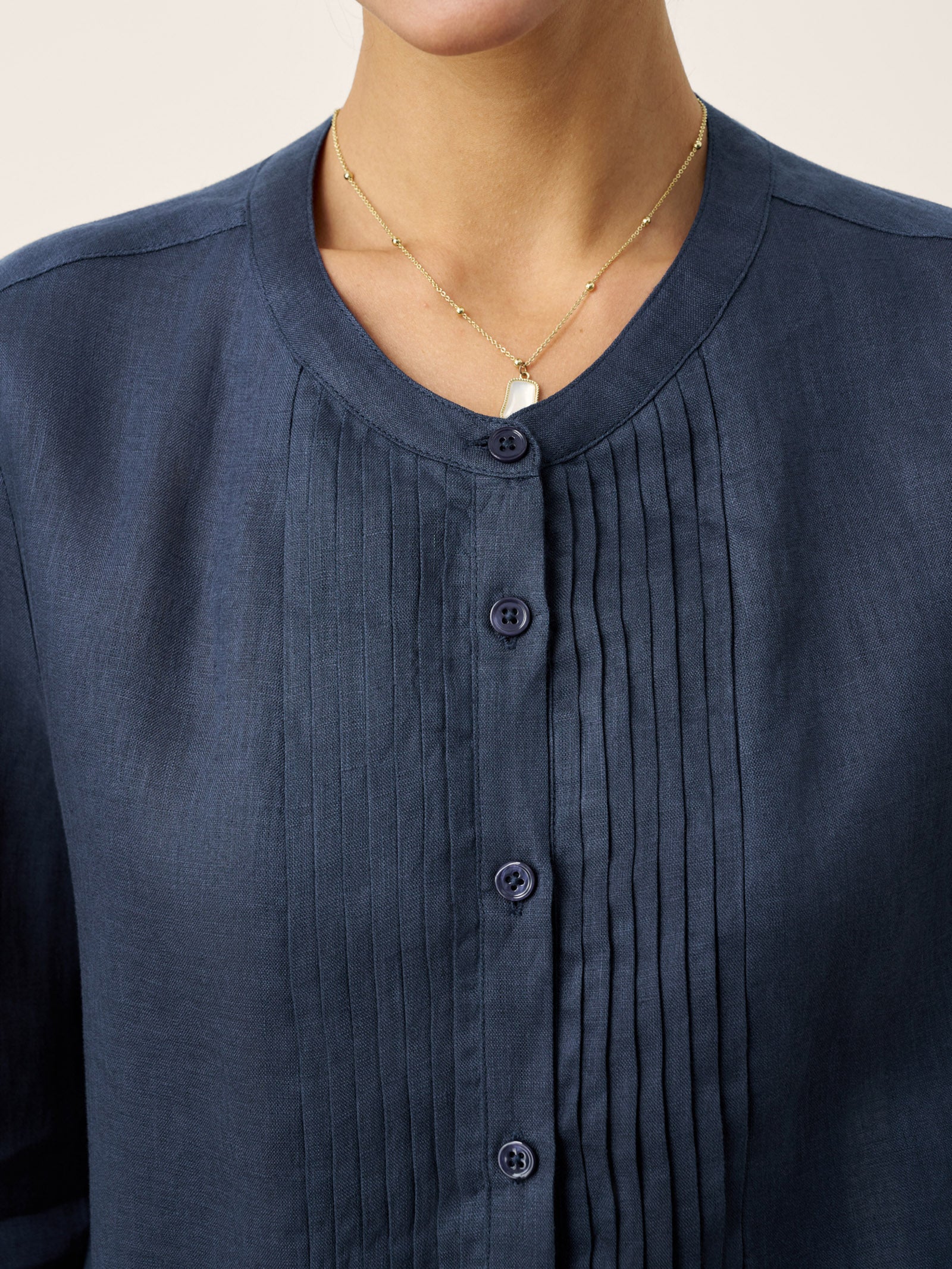 100% Linen Sculpted Accordion Pleat Crew Neck Shirt RANA by LINTICO
