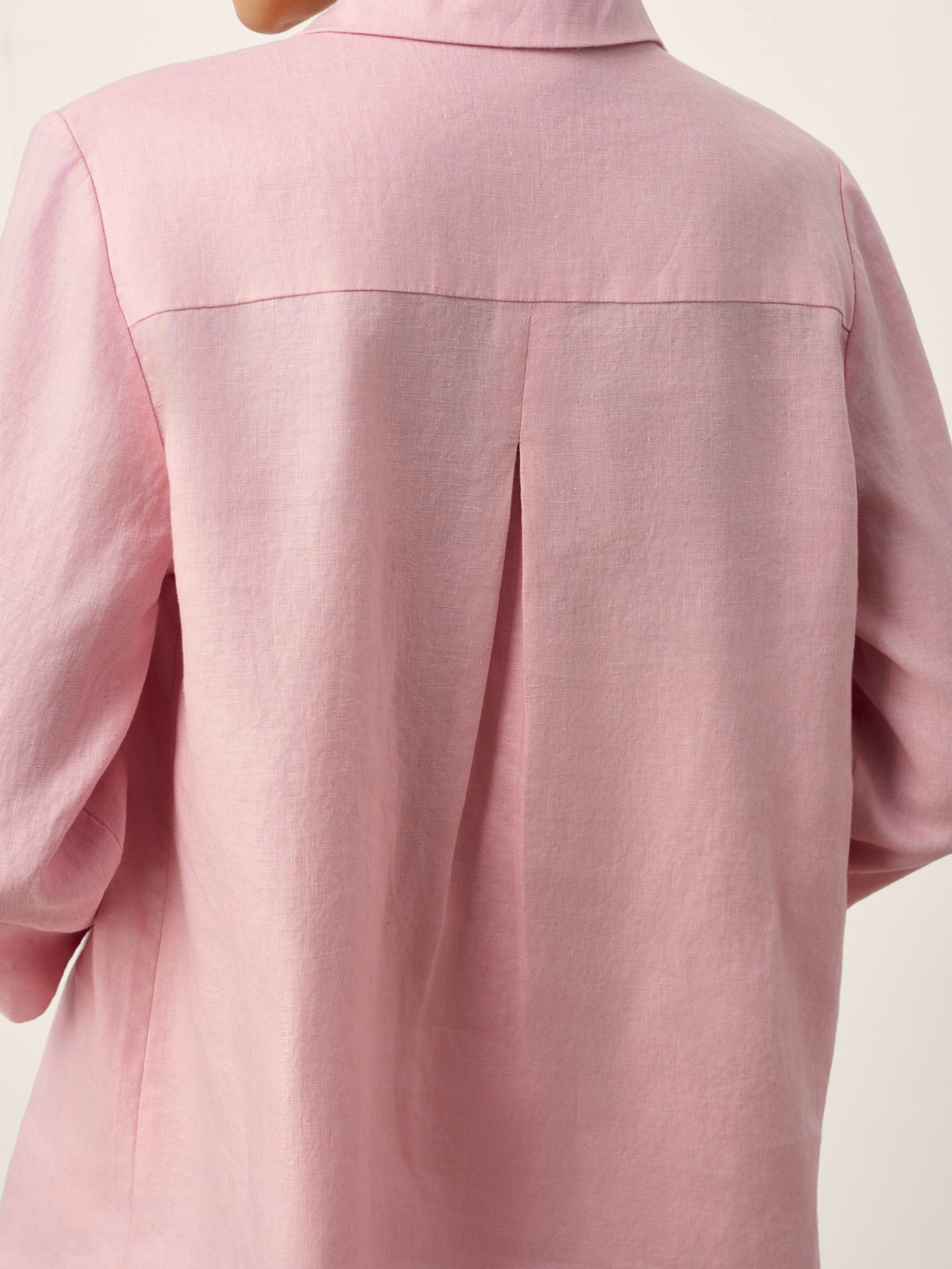 100% Linen Layered Lapel V-neck Sculpted Front Pleat Longline Top ODALYS DestGlow