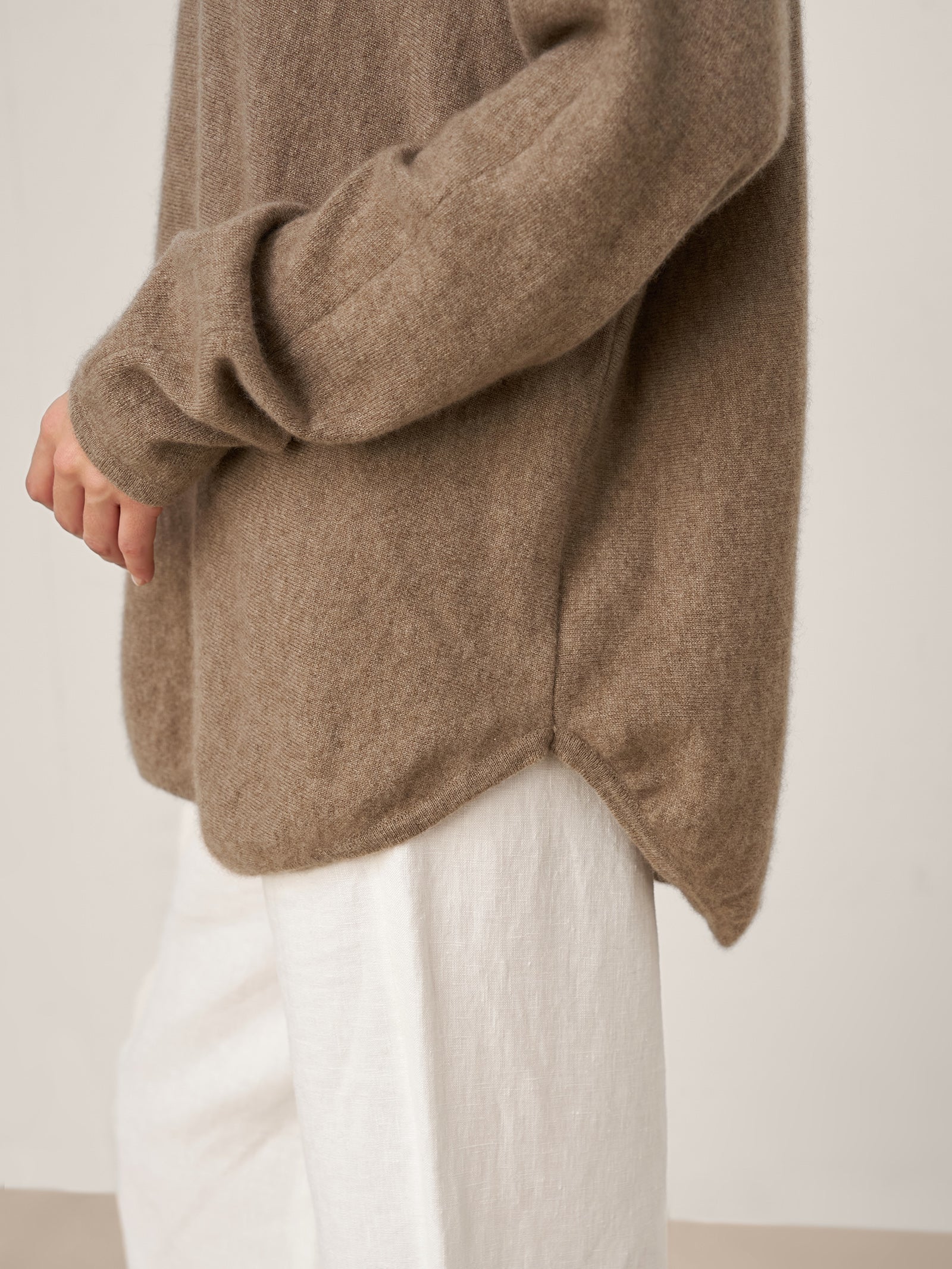 100% Mongolian Cashmere Hand-Finished Rolled Edge Knit Top AMARA DestGlow