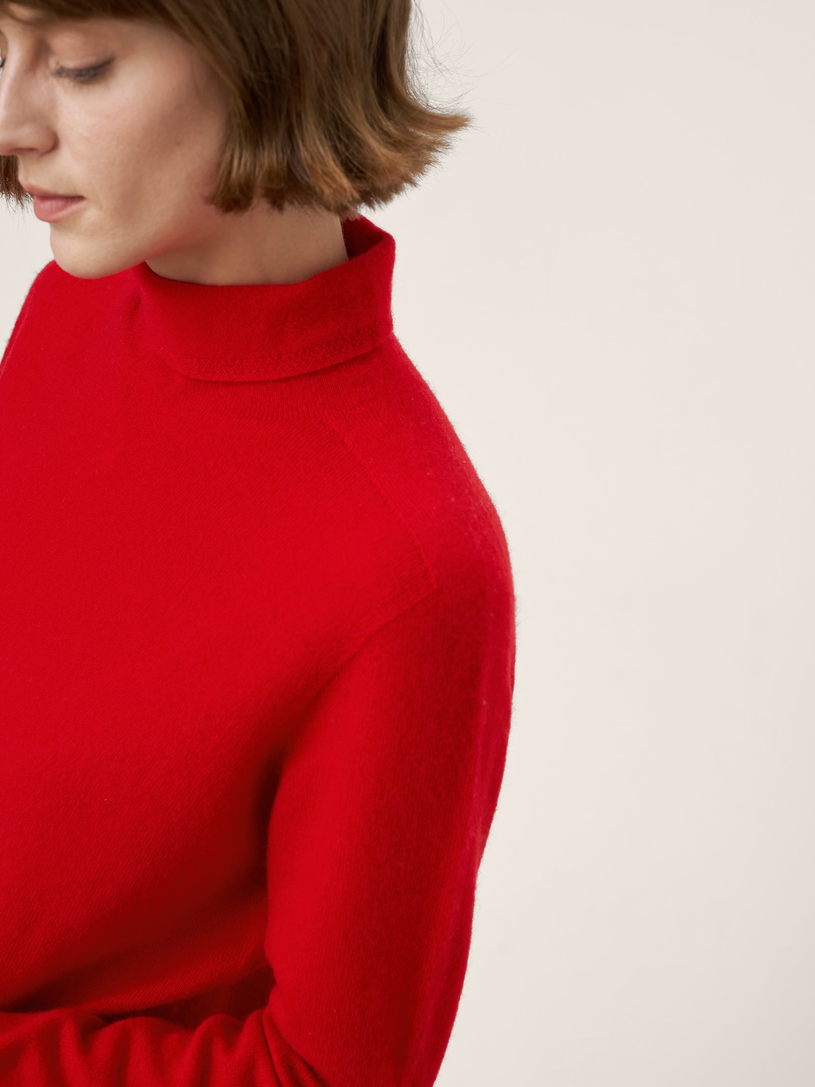 Premium Cashmere Blend Hand-Finished Seamless Turtleneck Knit Top TOVE by LINTICO