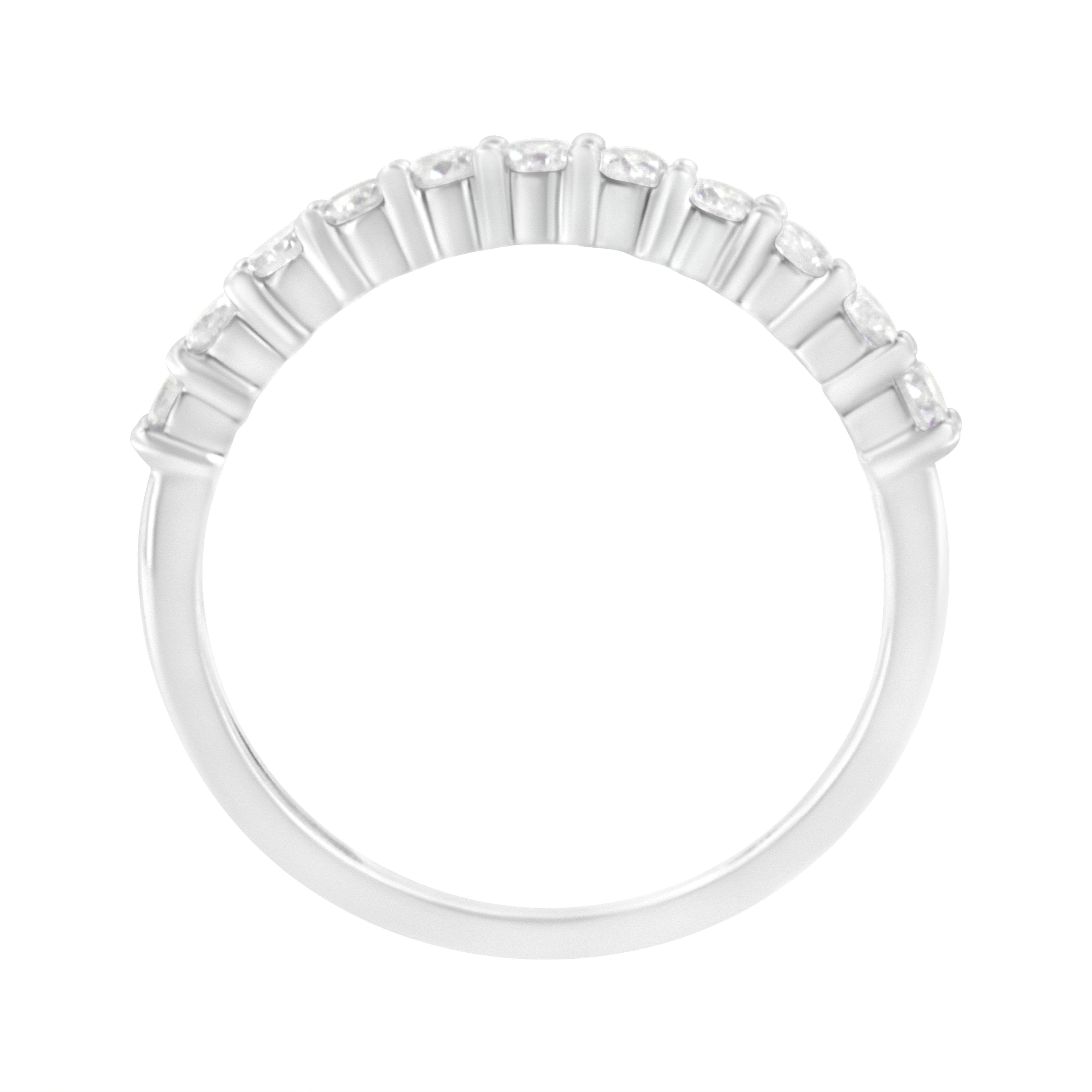 .925 Sterling Silver 1/2 cttw Shared Prong-Set Brilliant Round-Cut Diamond 11 Stone Band Ring (I-J Color, SI2-I1 Clarity) - Size 7 DestGlow