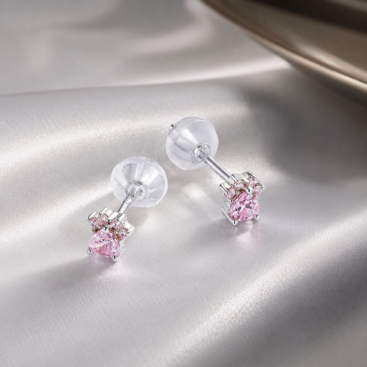 925 Sterling Silver Earrings with Plated Platinum and Pavé Set CZ, 0.4cm for Women DestGlow