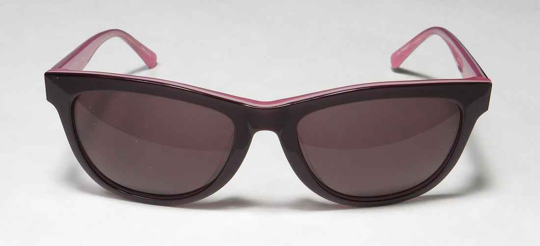 Isaac Mizrahi 30202 Sunglasses by ModaFrames