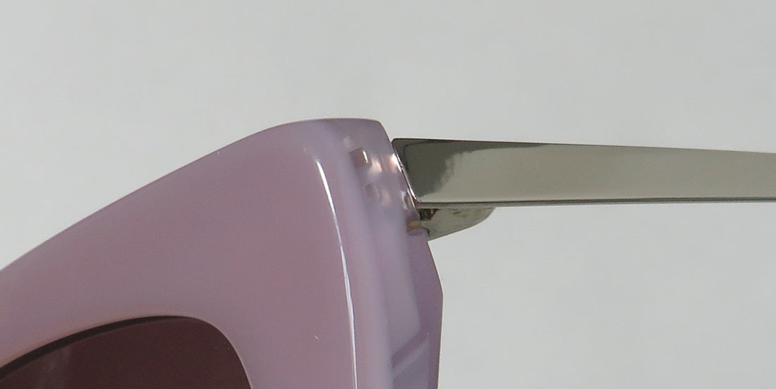 Isaac Mizrahi 30230 Sunglasses DestGlow
