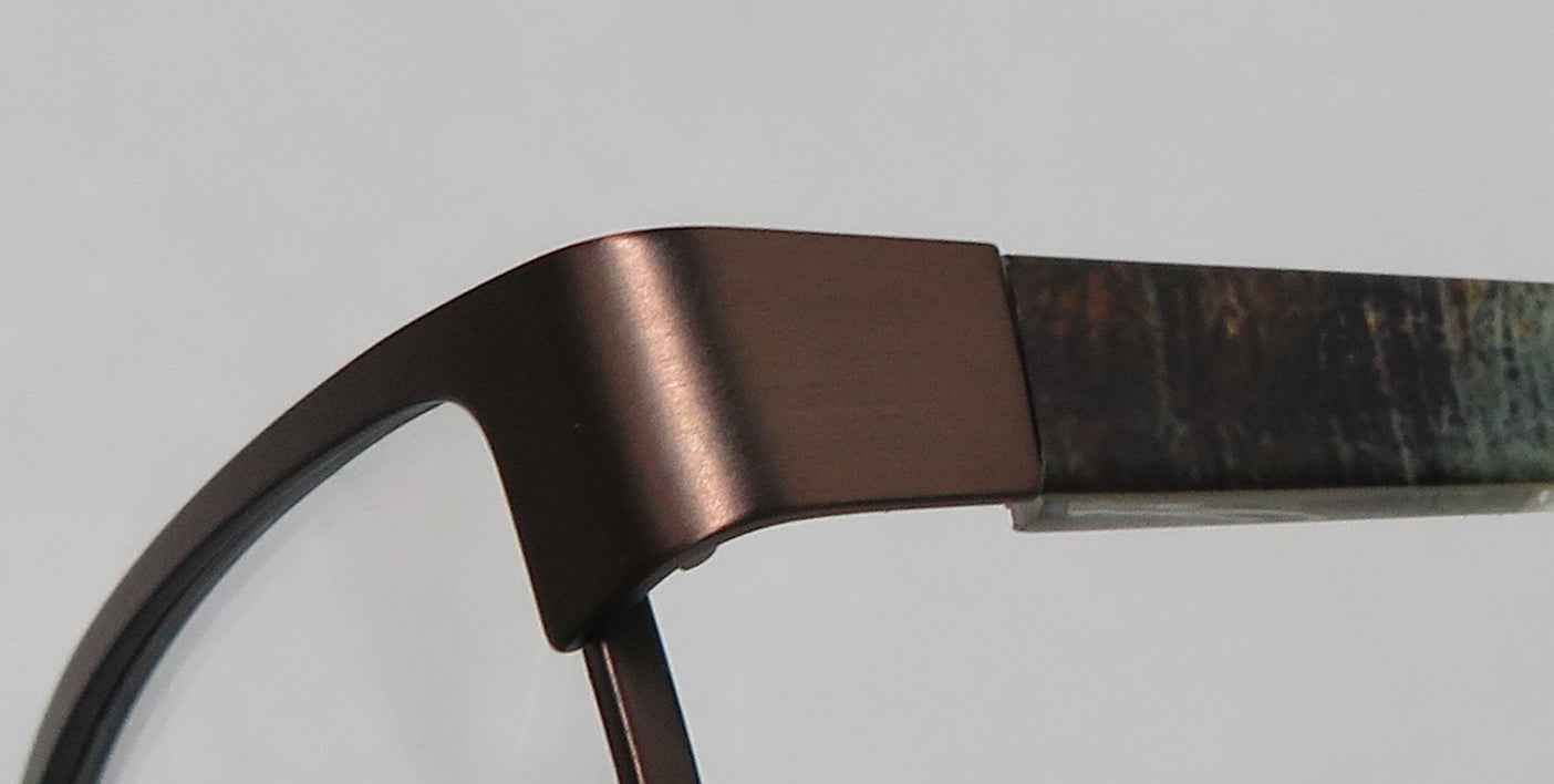 Vera Wang V098 Eyeglasses by ModaFrames