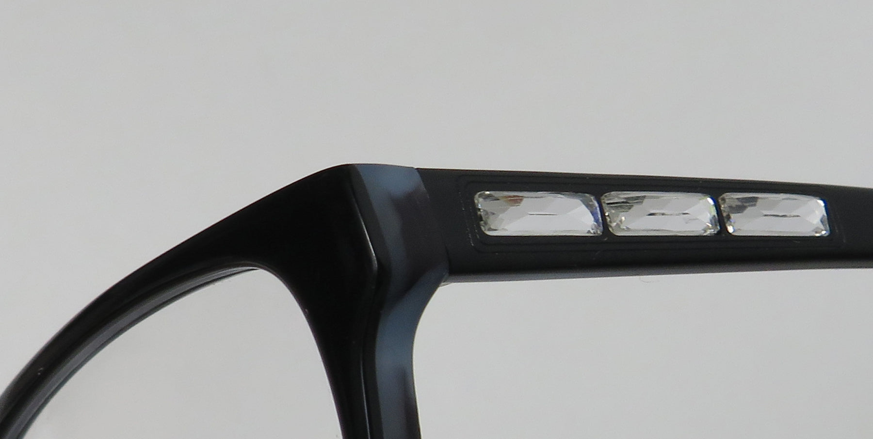 Vera Wang Luxe Padme Eyeglasses by ModaFrames