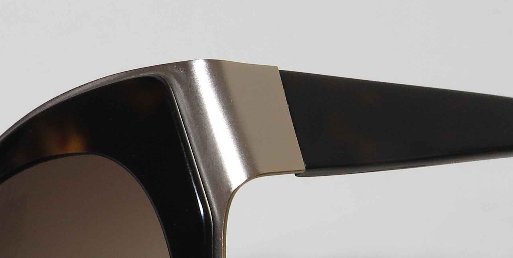 Vera Wang Luxe Neith Sunglasses by ModaFrames