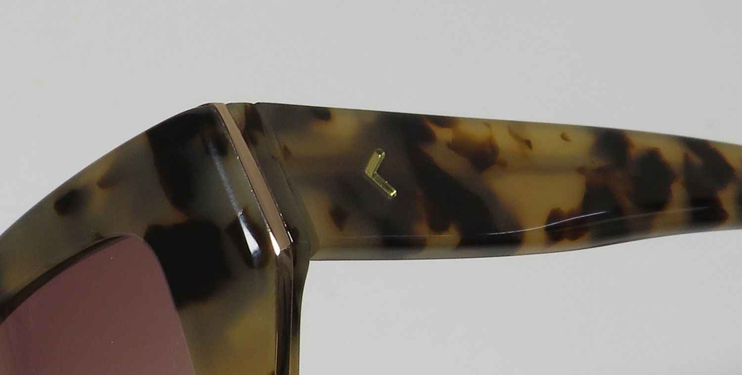 Kendall + Kylie Kks5015 Sienna Sunglasses