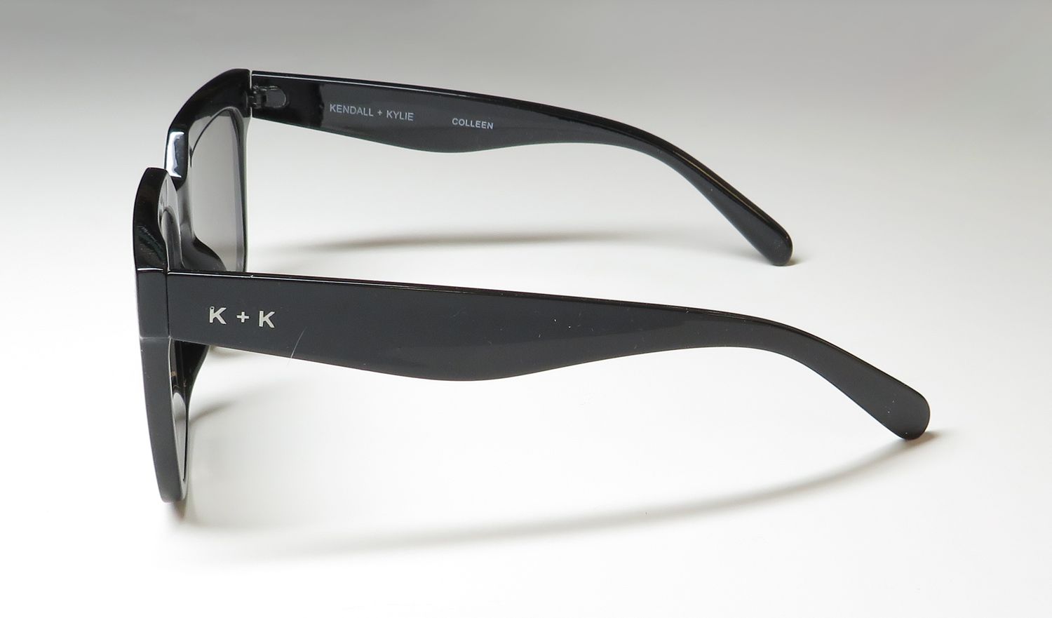 Kendall + Kylie Kk5160ce Colleen Sunglasses - DestGlow