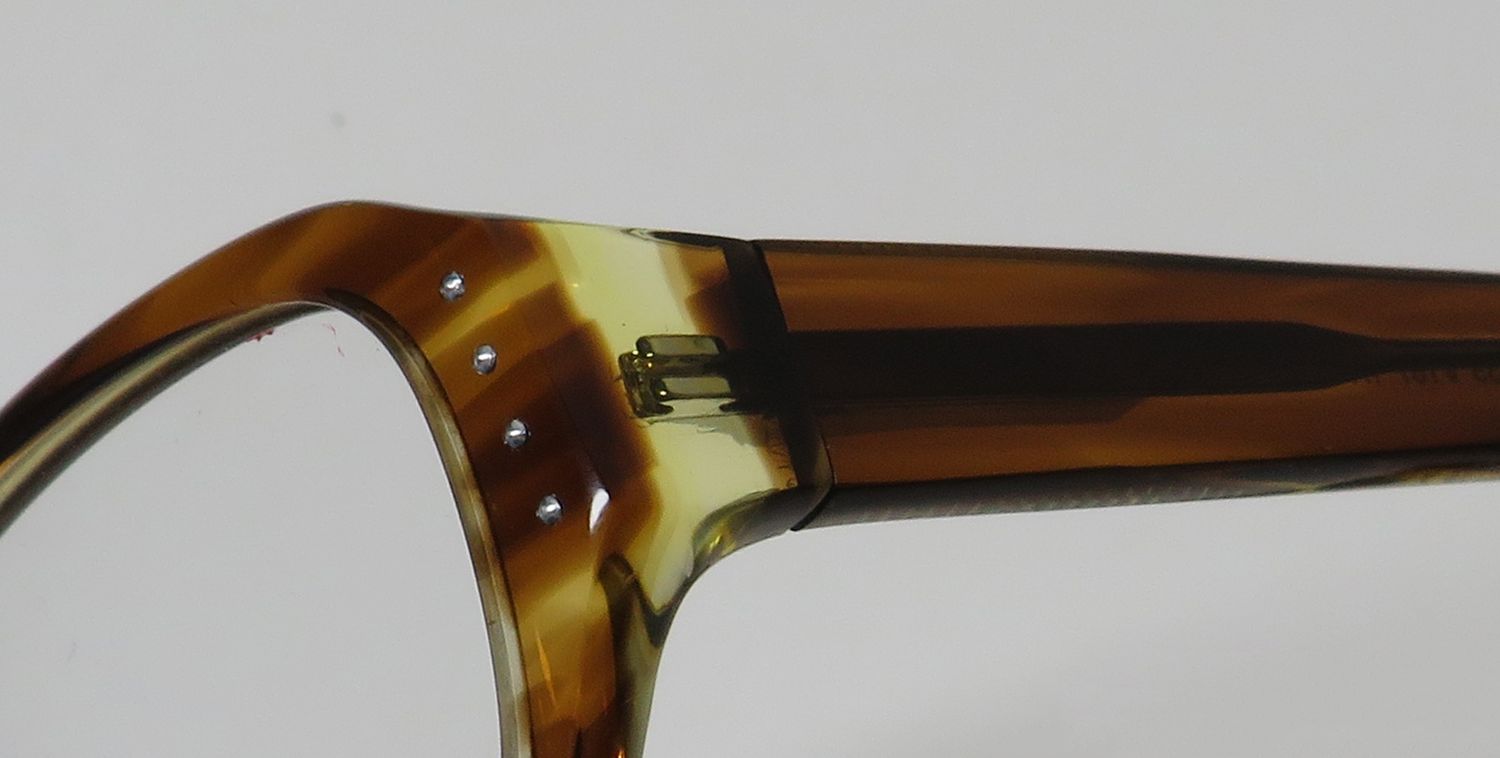 Vera Wang V167 Eyeglasses by ModaFrames