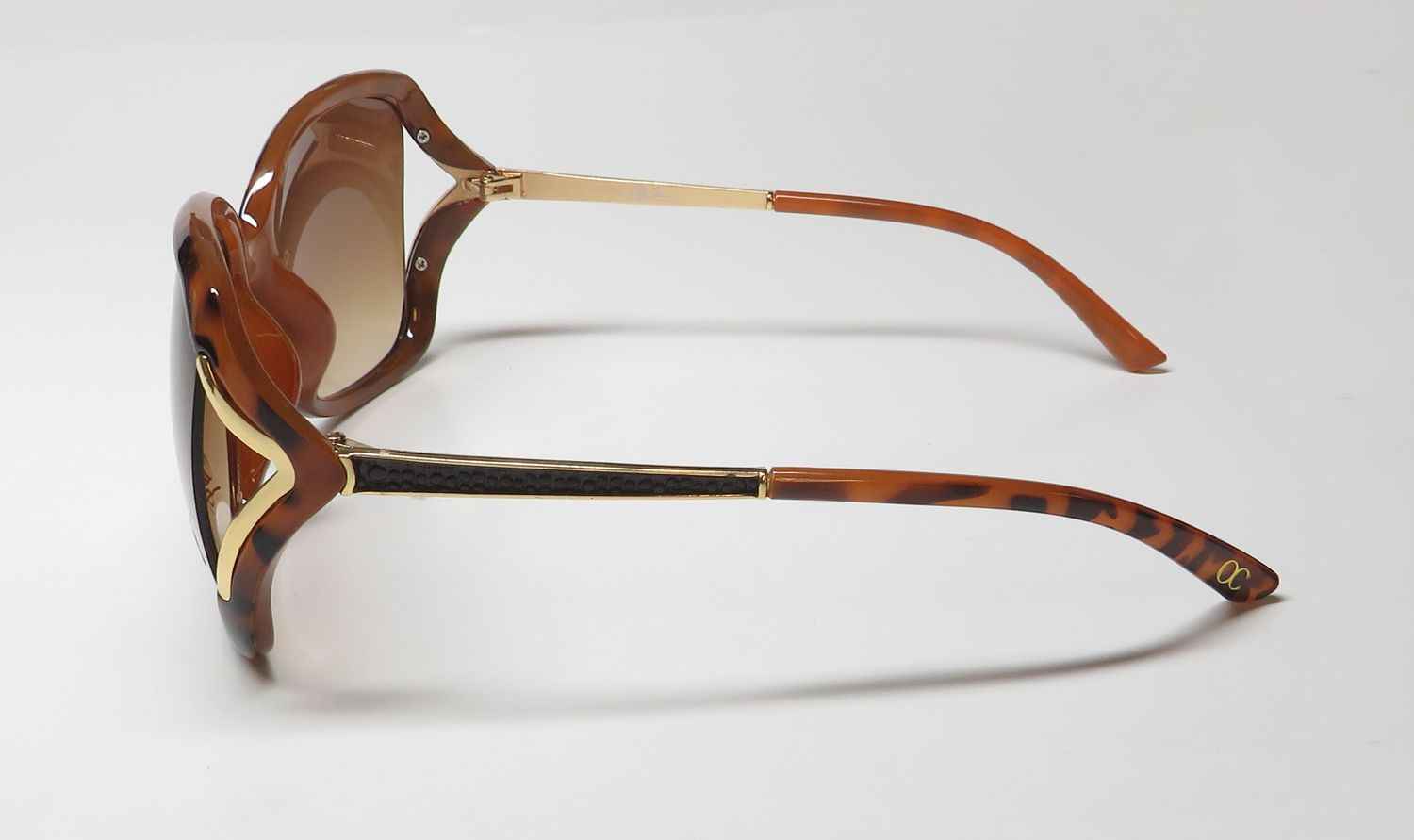 Oleg Cassini Ca1150 Sunglasses by ModaFrames