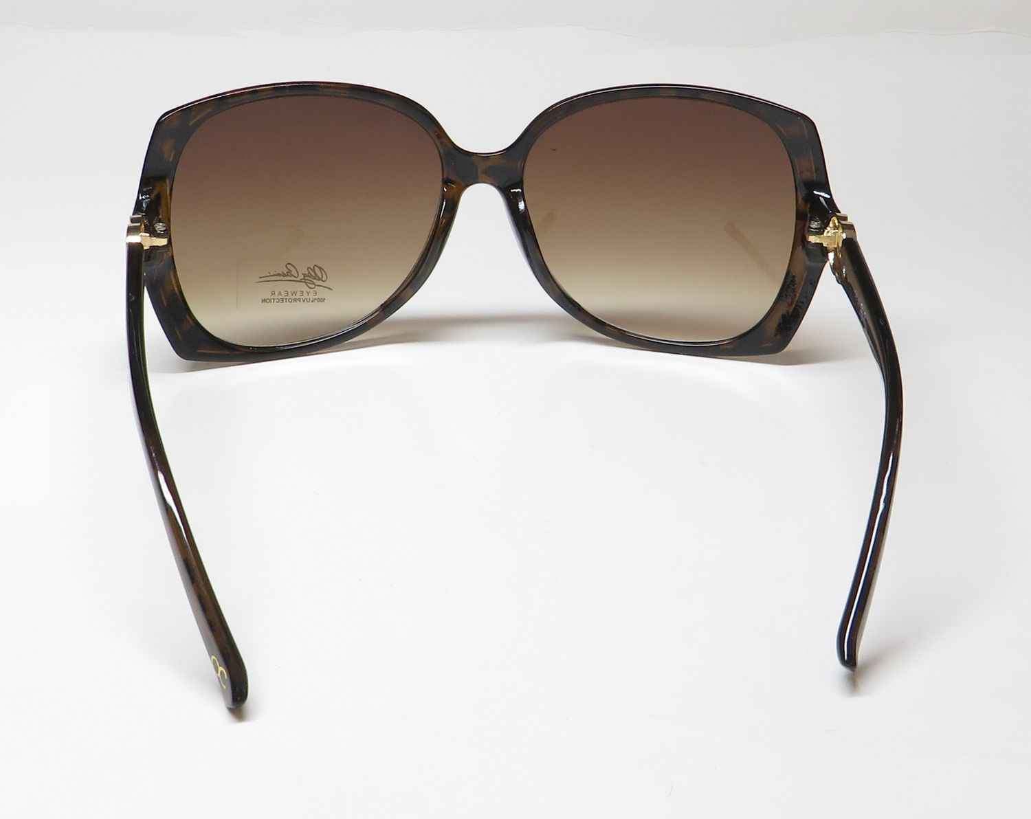 Oleg Cassini Mod 1174 Sunglasses by ModaFrames