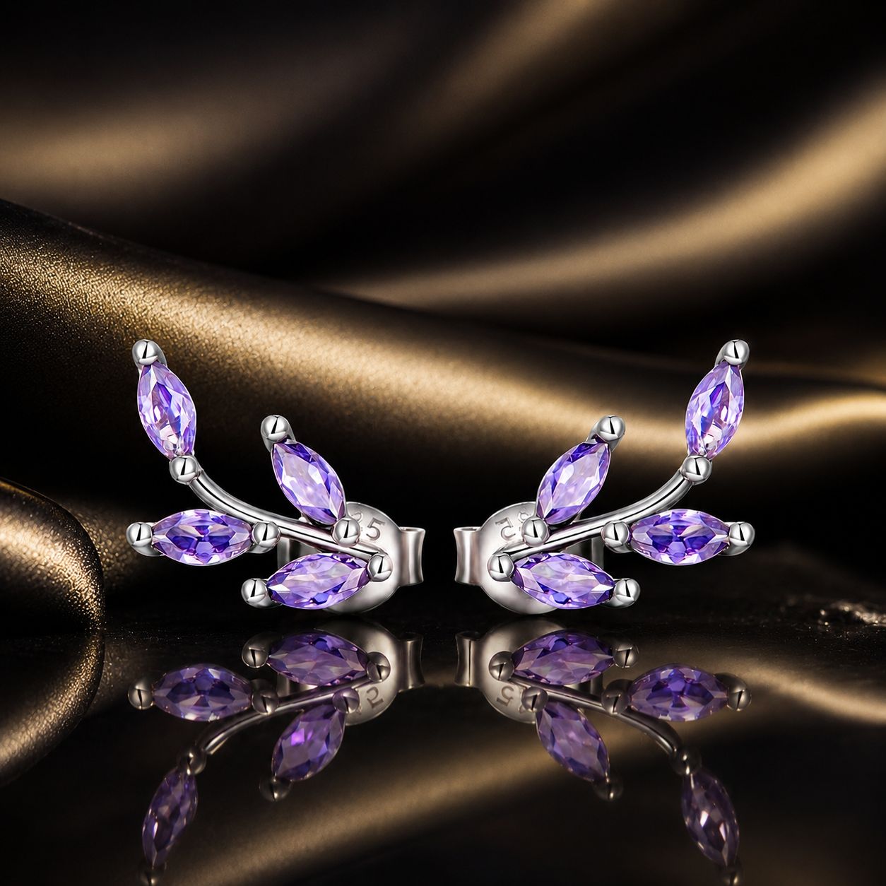 925 Sterling Silver Earrings with CZ and Oxidized Finish - 1.3*0.6cm DestGlow