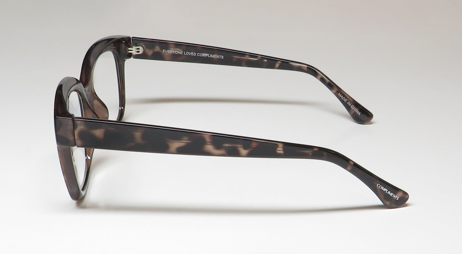 Diff Compliments Ava Blue Light Lens Readers by ModaFrames
