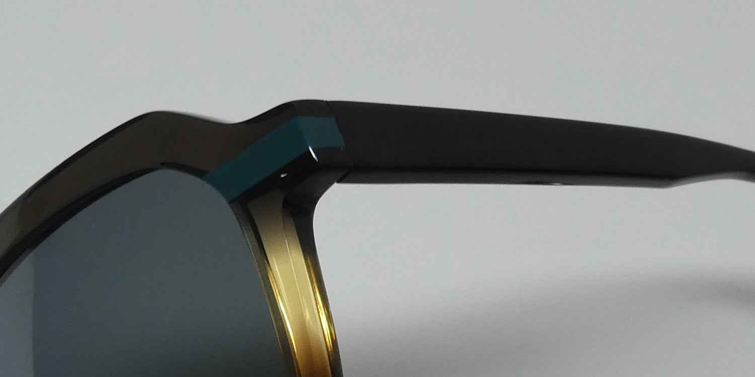 Woow Super Dancer 1 Sunglasses by ModaFrames