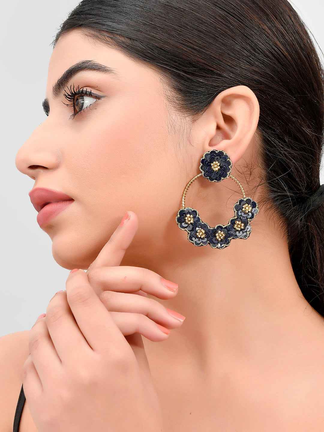 Shoshaa Black Floral Drop Earrings