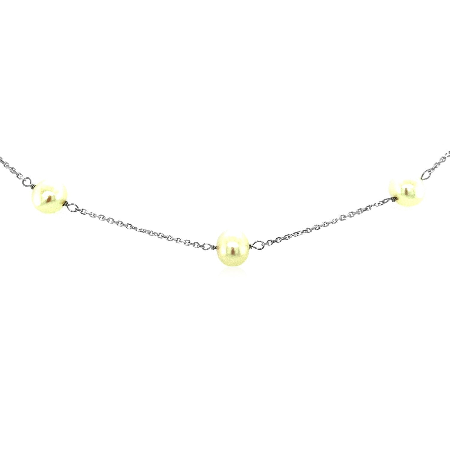 14k White Gold Necklace with White Pearls by Bids.com