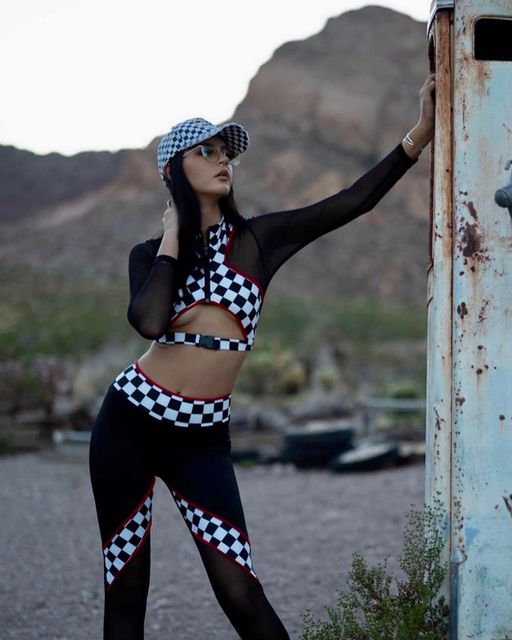 2pc Sexy Race Car Driver - DestGlow